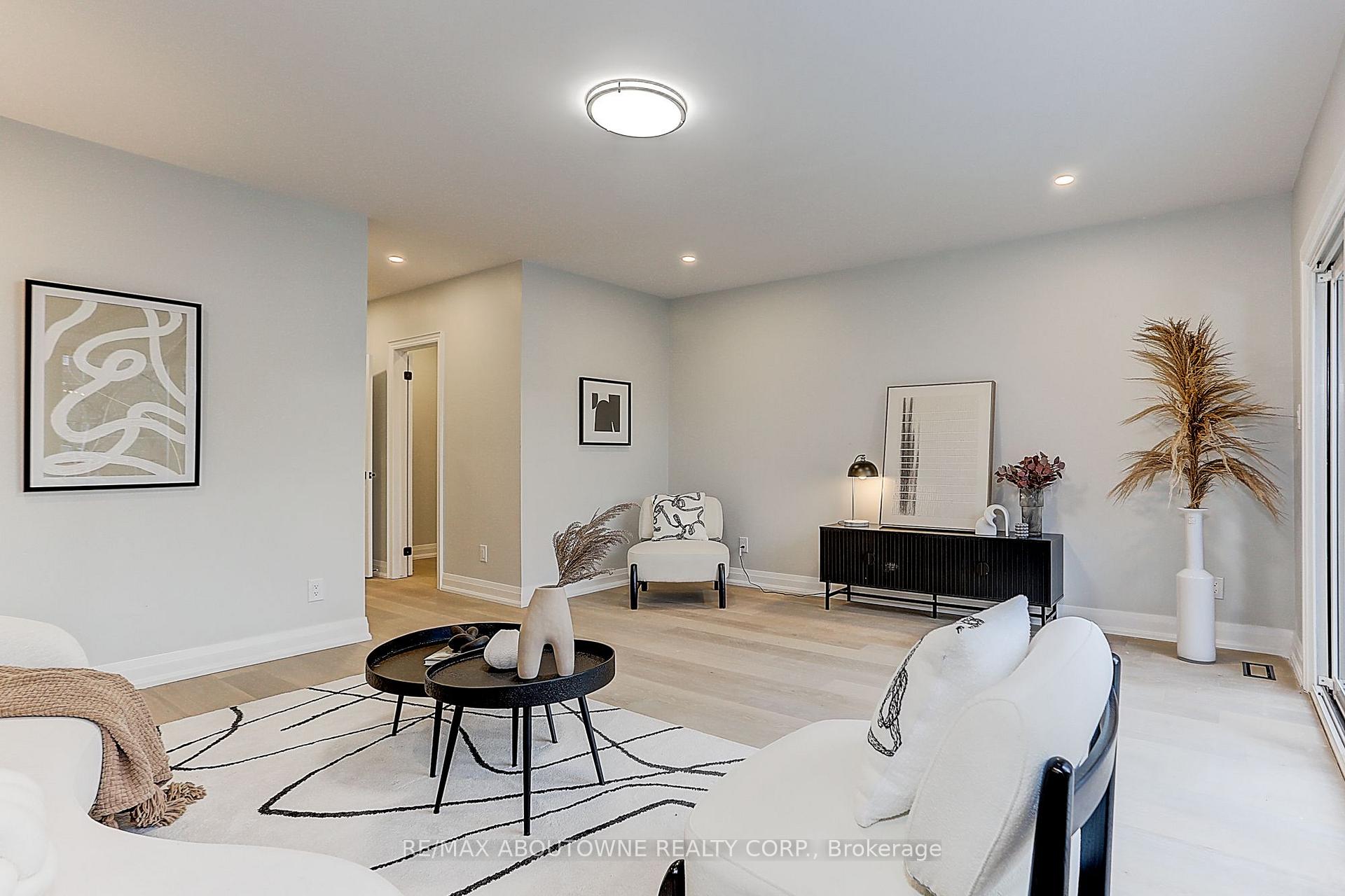 Photo 22 of 564 Dufferin Street, Toronto, Little Portugal — HOMEH