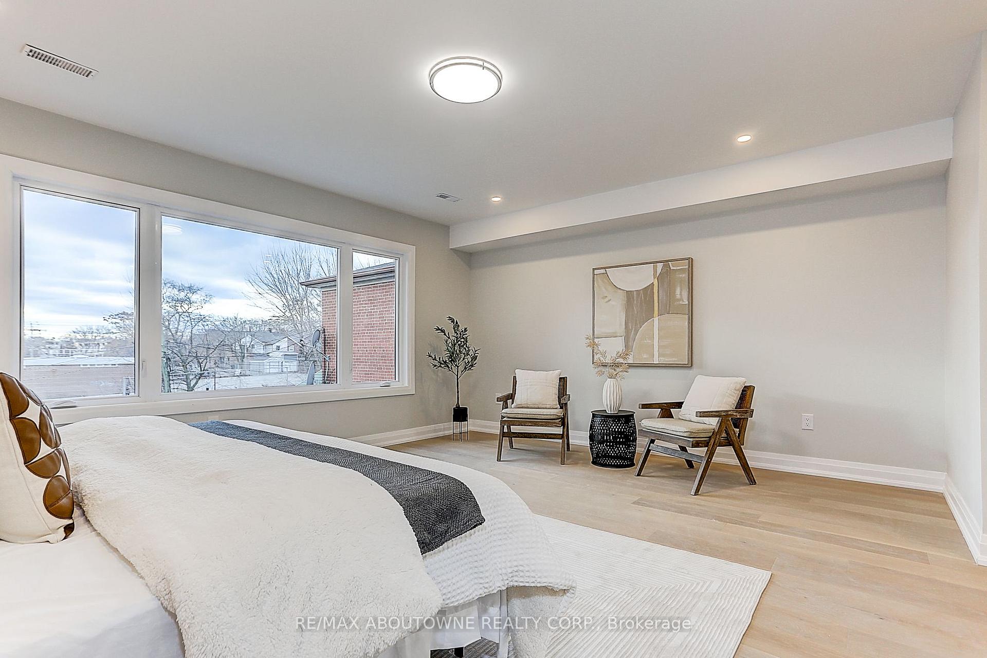 Photo 28 of 564 Dufferin Street, Toronto, Little Portugal — HOMEH