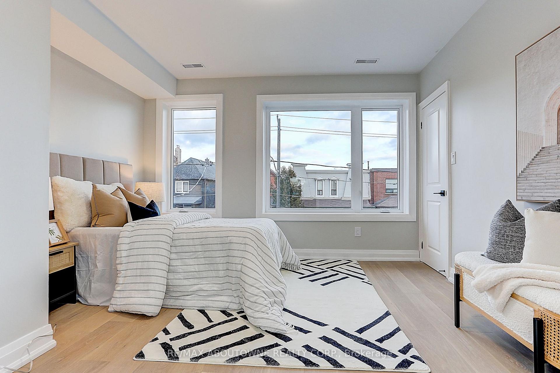 Photo 31 of 564 Dufferin Street, Toronto, Little Portugal — HOMEH