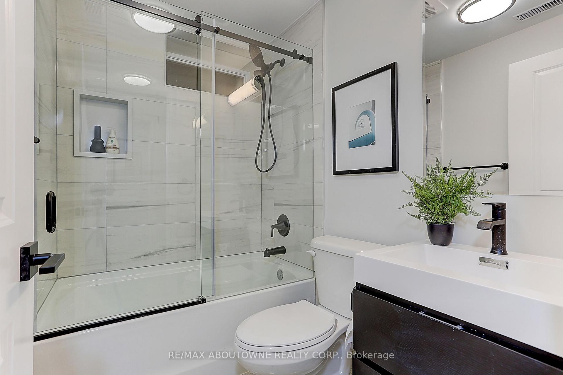 Photo 44 of 564 Dufferin Street, Toronto, Little Portugal — HOMEH