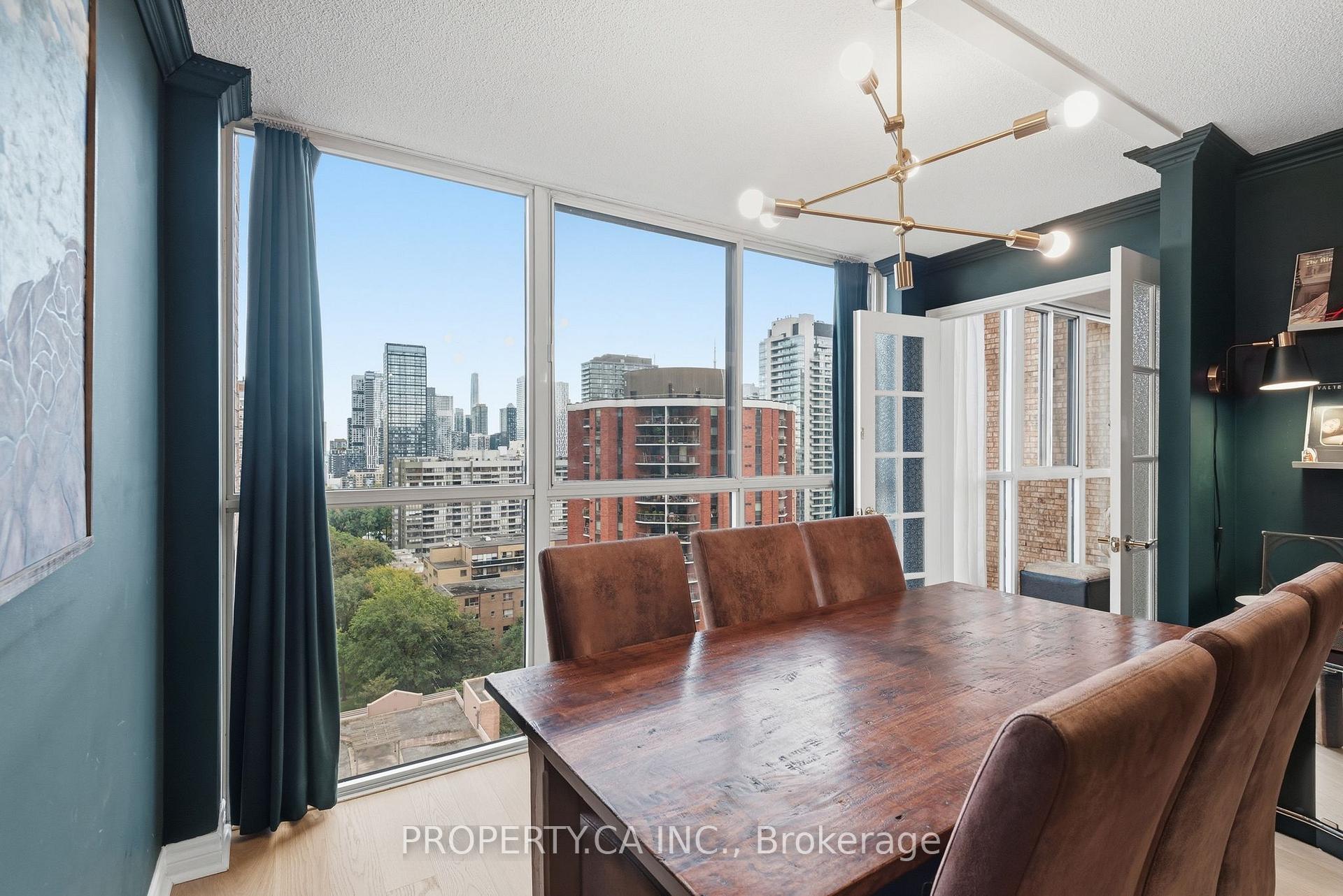 Photo 5 of Unit 1811, 15 Maitland Place, Toronto, Cabbagetown-South St. James Town — HOMEH