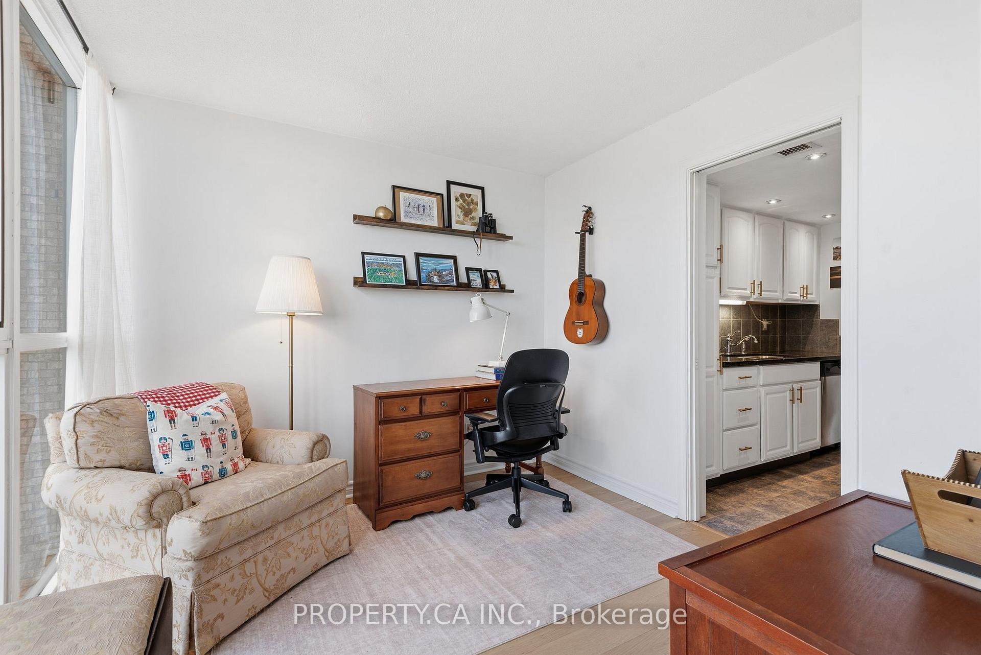 Photo 6 of Unit 1811, 15 Maitland Place, Toronto, Cabbagetown-South St. James Town — HOMEH