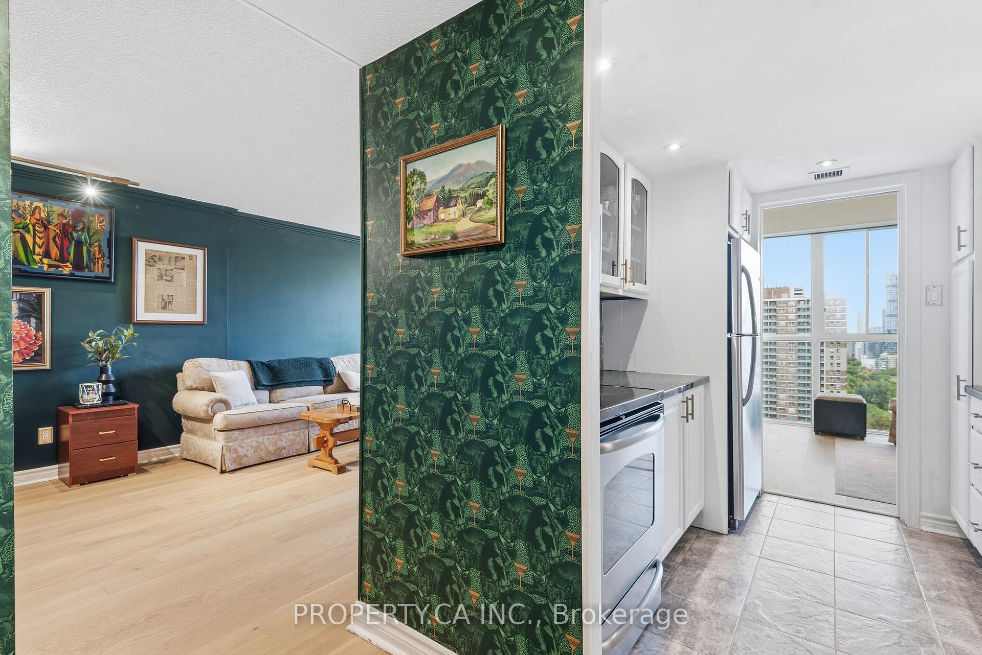 Photo 9 of Unit 1811, 15 Maitland Place, Toronto, Cabbagetown-South St. James Town — HOMEH