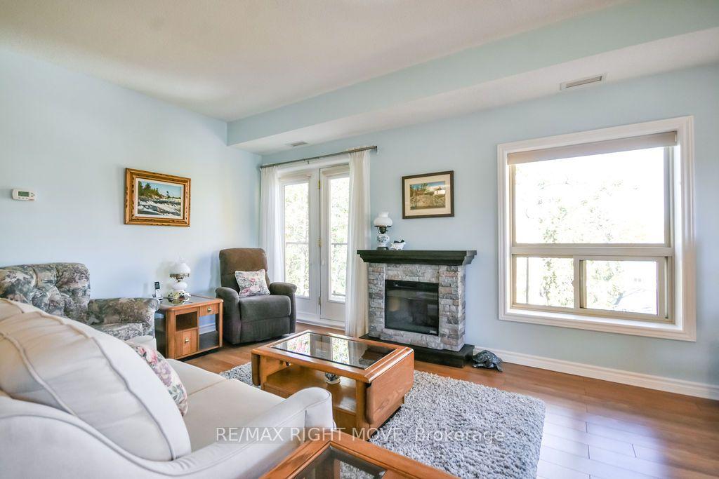 Photo 9 of Unit Unit 302, 9 Westmount Drive S, Orillia — HOMEH