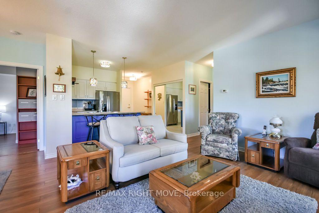 Photo 12 of Unit Unit 302, 9 Westmount Drive S, Orillia — HOMEH