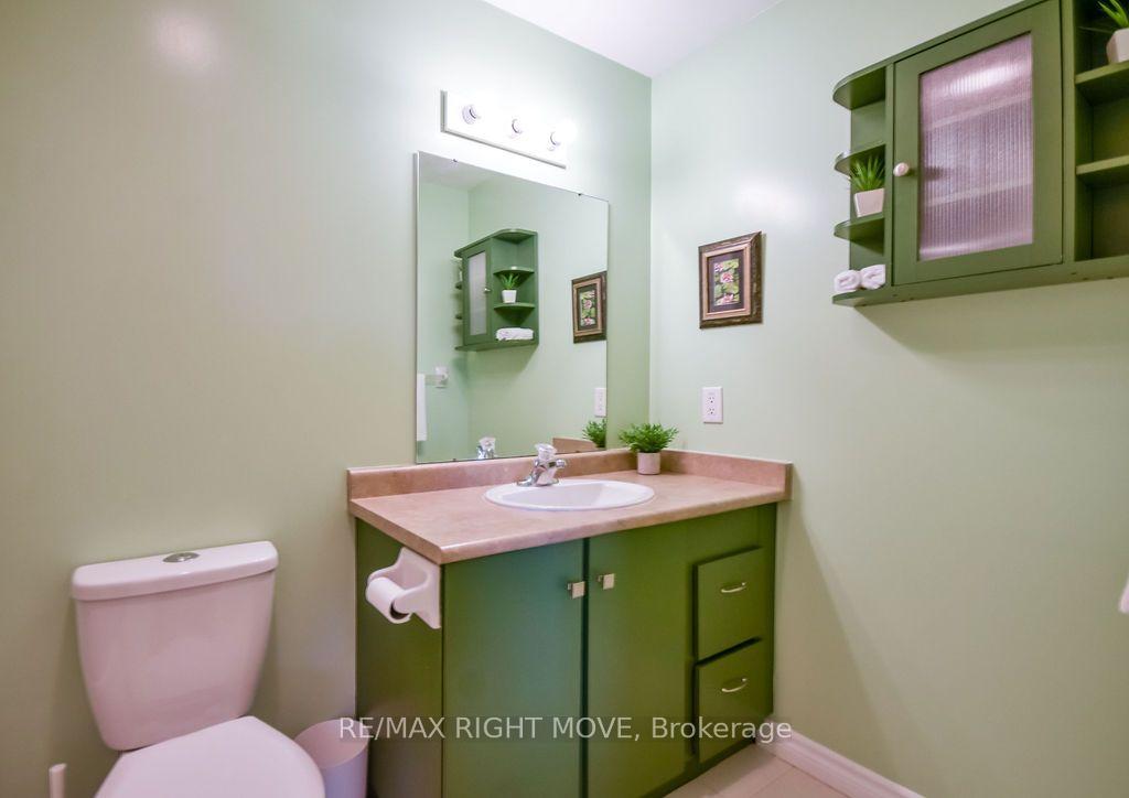 Photo 24 of Unit Unit 302, 9 Westmount Drive S, Orillia — HOMEH