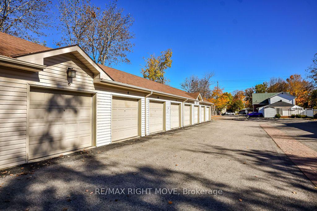 Photo 30 of Unit Unit 302, 9 Westmount Drive S, Orillia — HOMEH