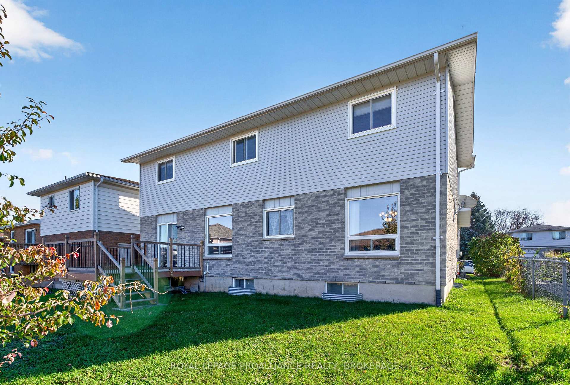 Photo 6 of 323 Sunrise Crescent, Kingston, East Gardiners Rd — HOMEH