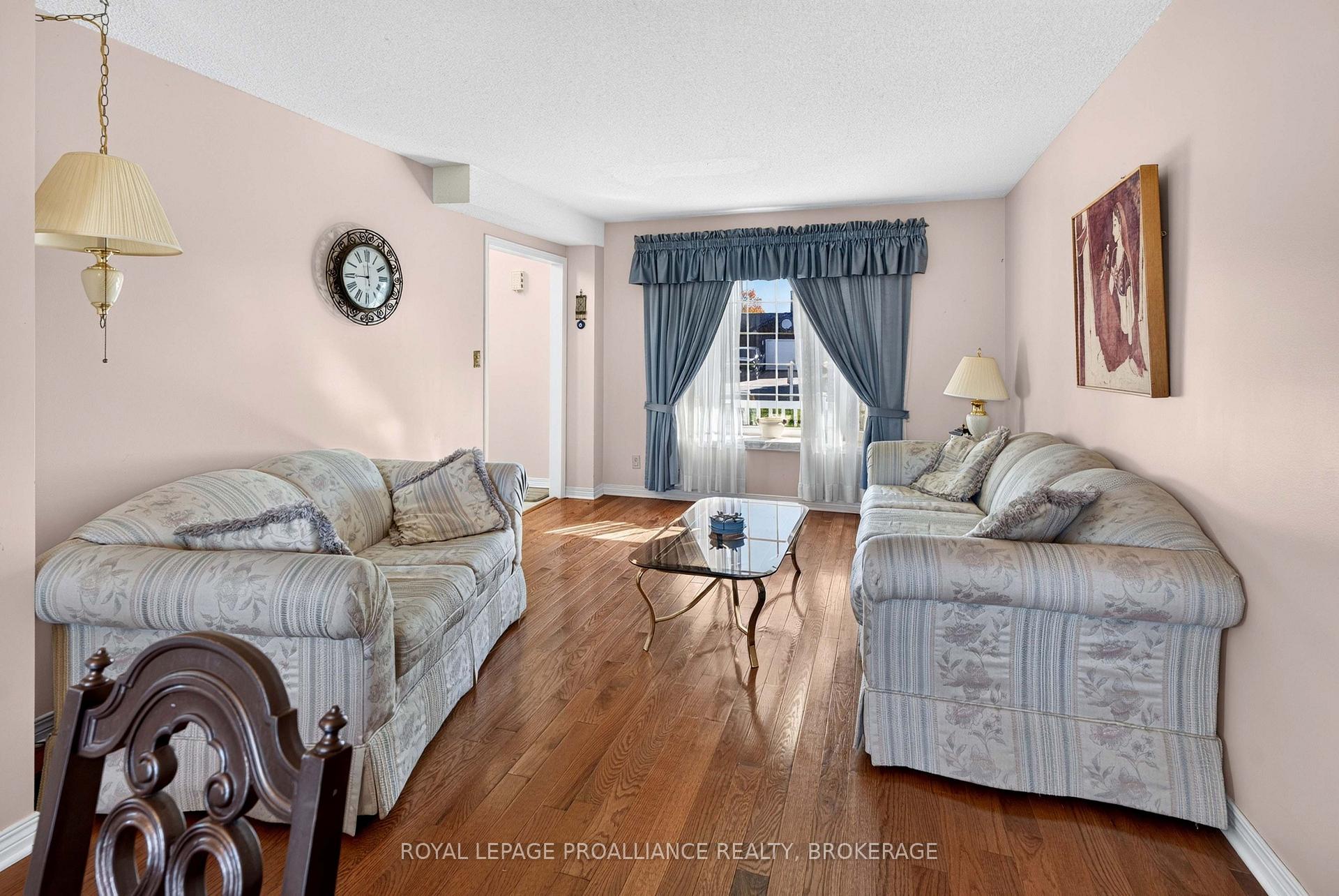 Photo 23 of 323 Sunrise Crescent, Kingston, East Gardiners Rd — HOMEH