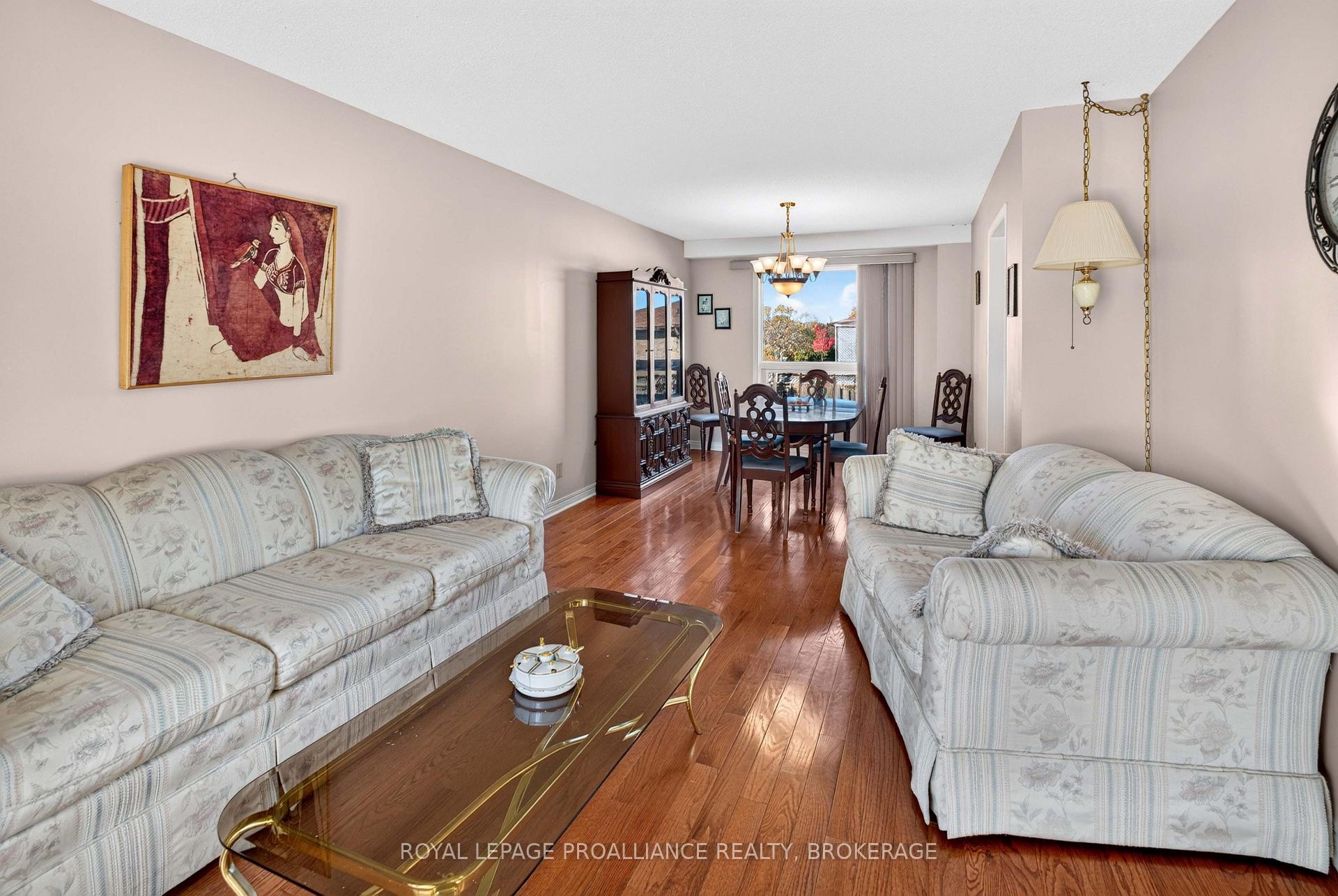 Photo 24 of 323 Sunrise Crescent, Kingston, East Gardiners Rd — HOMEH