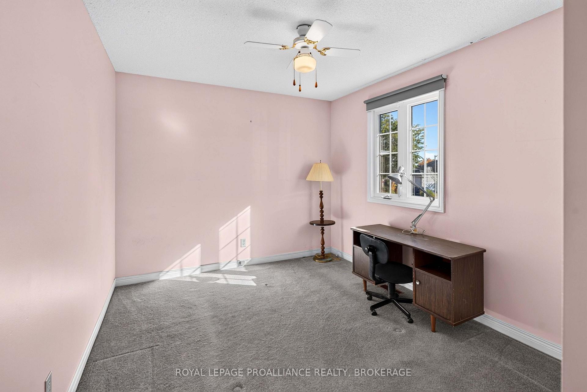 Photo 27 of 323 Sunrise Crescent, Kingston, East Gardiners Rd — HOMEH