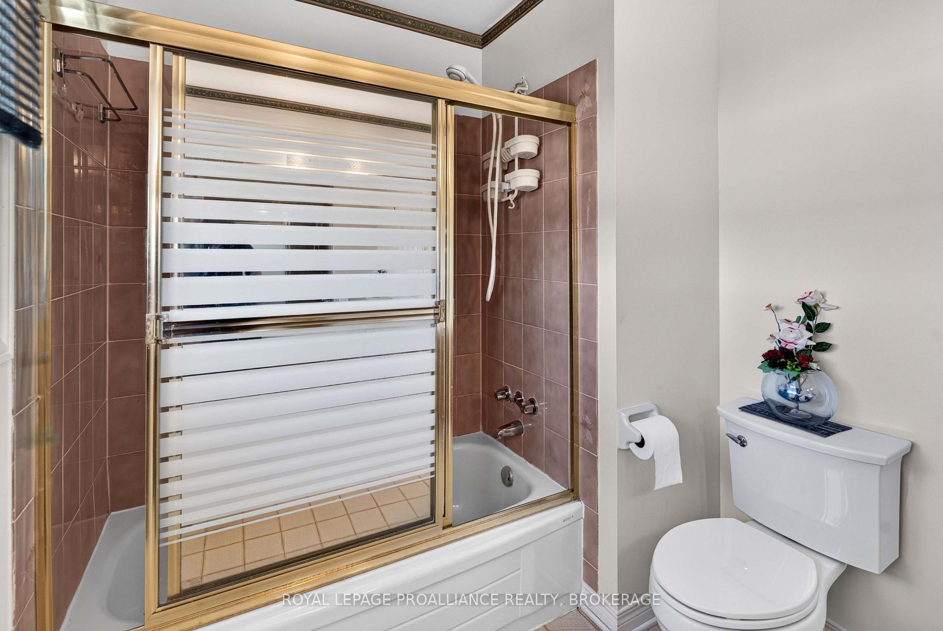 Photo 33 of 323 Sunrise Crescent, Kingston, East Gardiners Rd — HOMEH