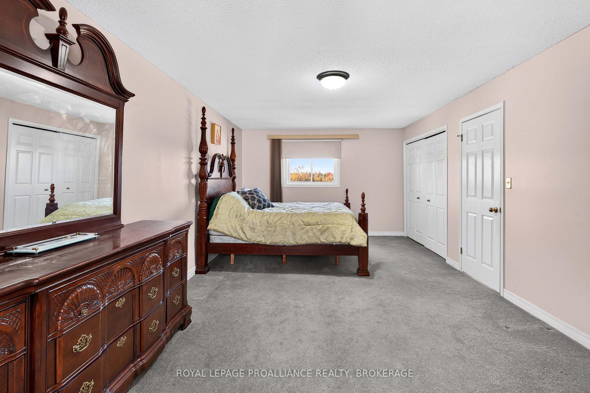 Photo 38 of 323 Sunrise Crescent, Kingston, East Gardiners Rd — HOMEH