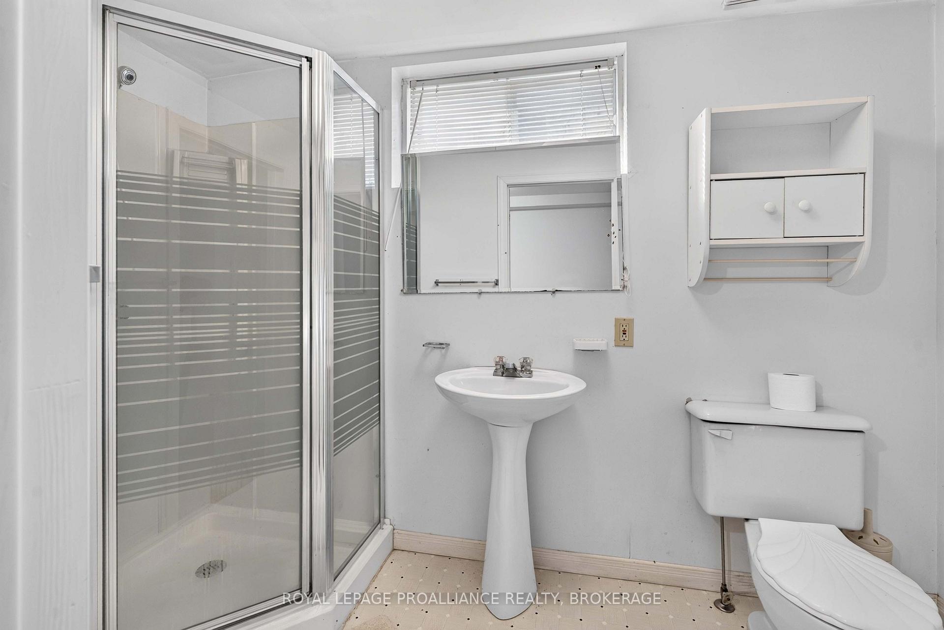 Photo 45 of 323 Sunrise Crescent, Kingston, East Gardiners Rd — HOMEH