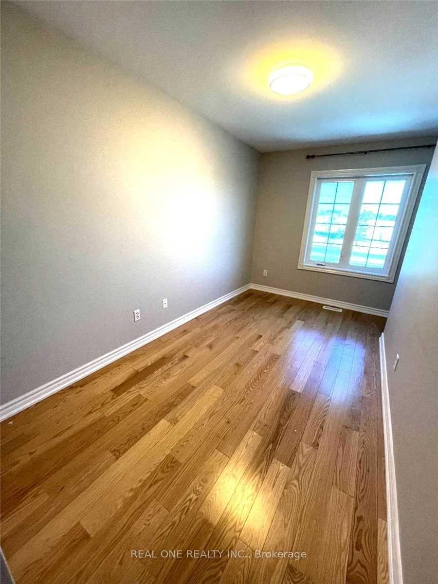 Photo 8 of 80 Baywell Crescent, Aurora, Bayview Wellington — HOMEH