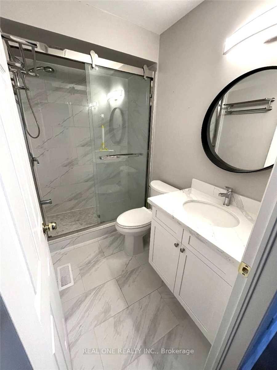 Photo 13 of 80 Baywell Crescent, Aurora, Bayview Wellington — HOMEH