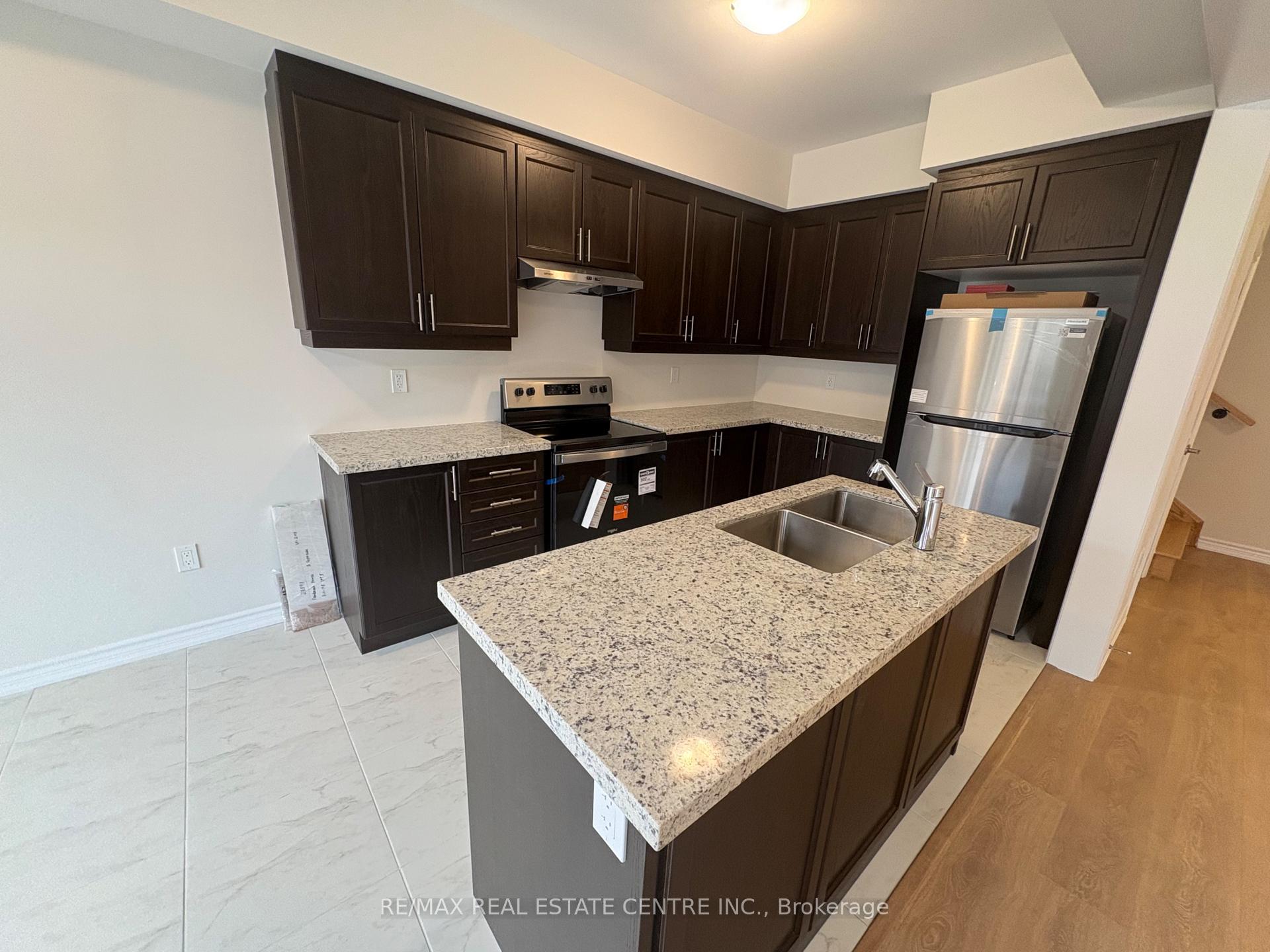 Photo 6 of 1911 Upper Thames Drive, Woodstock, Woodstock - North — HOMEH