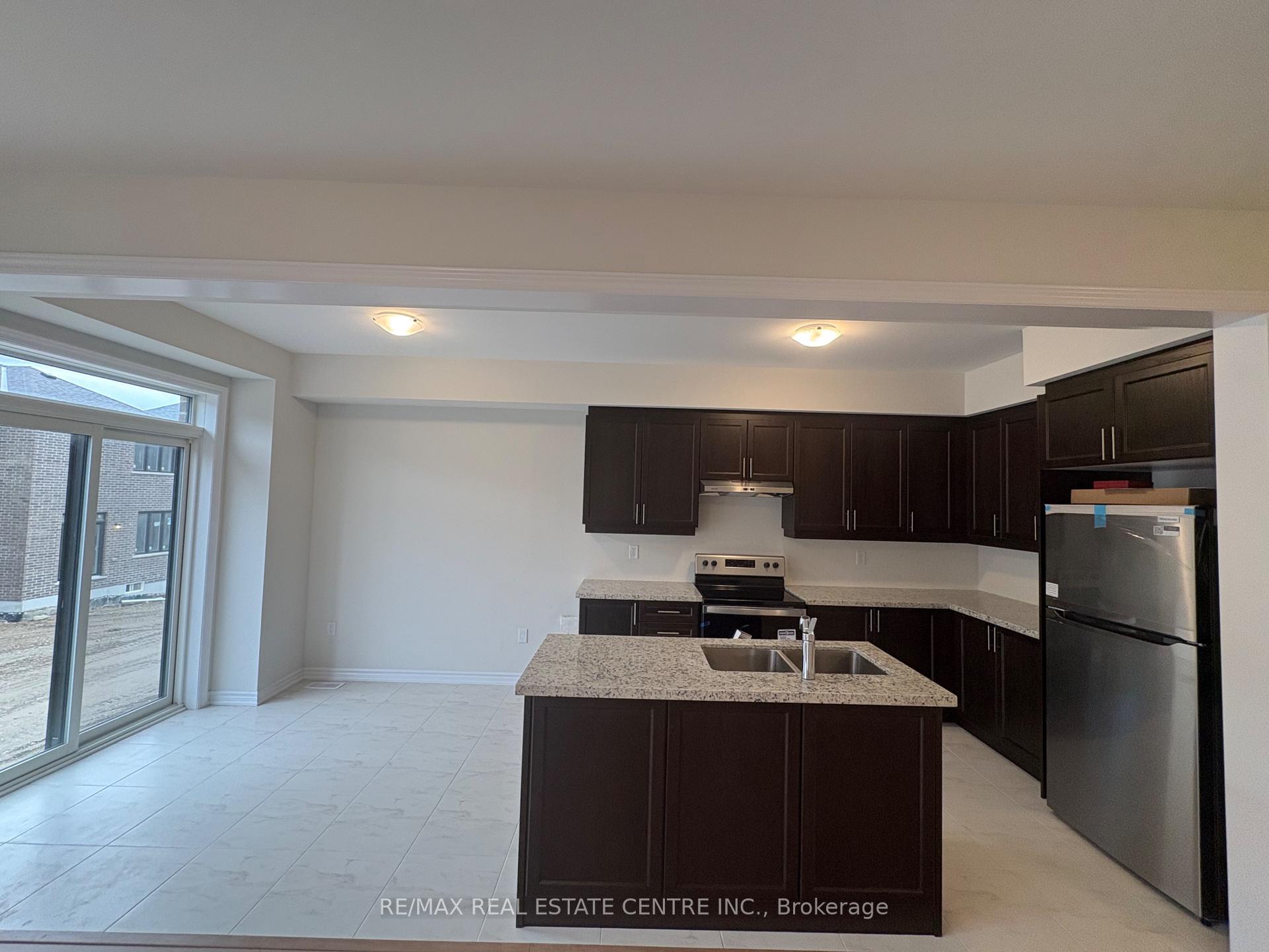 Photo 7 of 1911 Upper Thames Drive, Woodstock, Woodstock - North — HOMEH