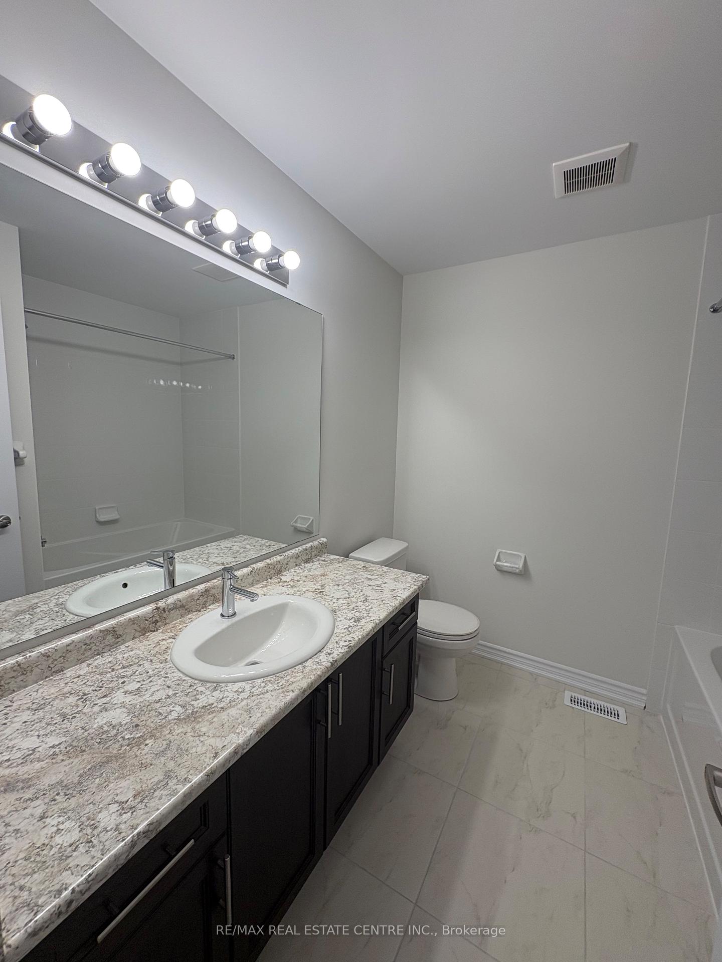 Photo 15 of 1911 Upper Thames Drive, Woodstock, Woodstock - North — HOMEH