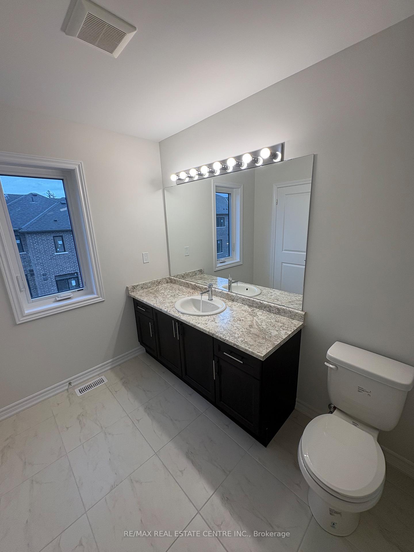Photo 24 of 1911 Upper Thames Drive, Woodstock, Woodstock - North — HOMEH