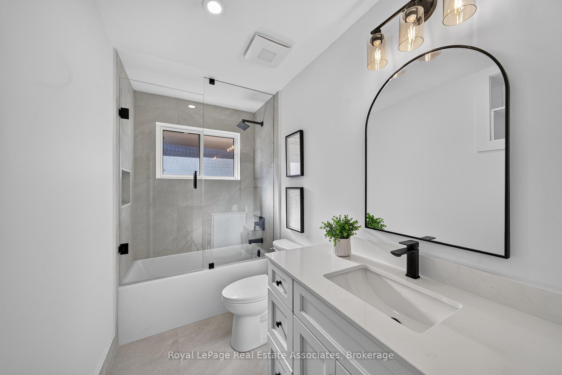 Photo 24 of 2141 Herridge Drive, Mississauga, Sheridan — HOMEH