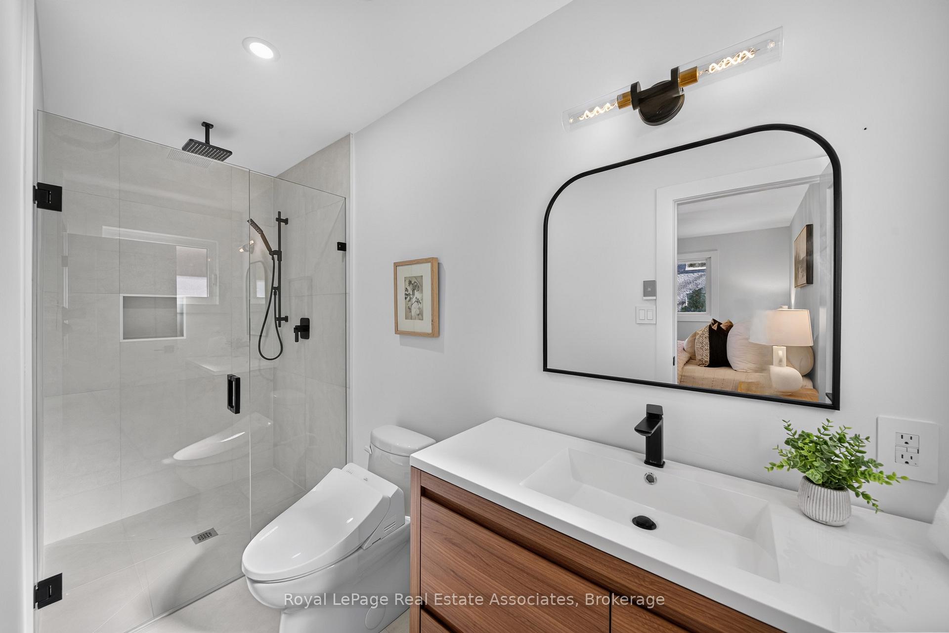 Photo 25 of 2141 Herridge Drive, Mississauga, Sheridan — HOMEH