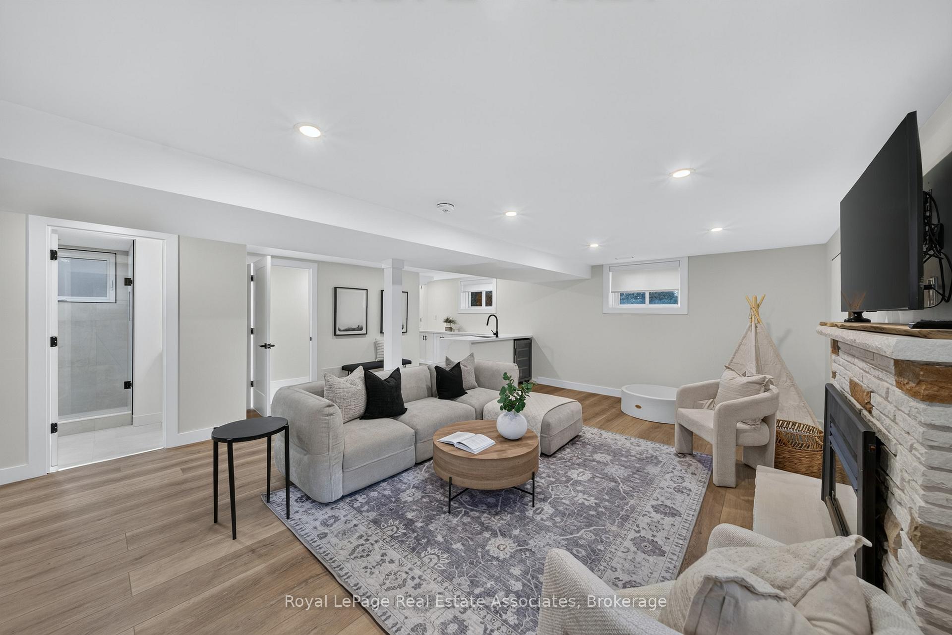 Photo 26 of 2141 Herridge Drive, Mississauga, Sheridan — HOMEH