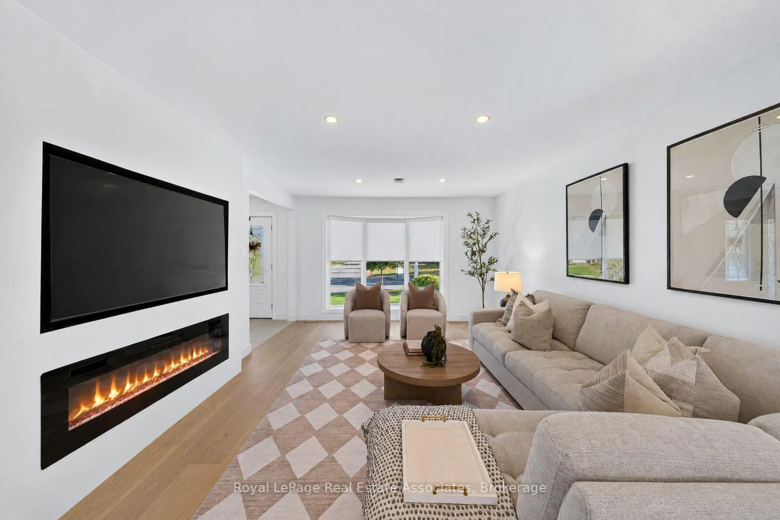 Photo 6 of 2141 Herridge Drive, Mississauga, Sheridan — HOMEH