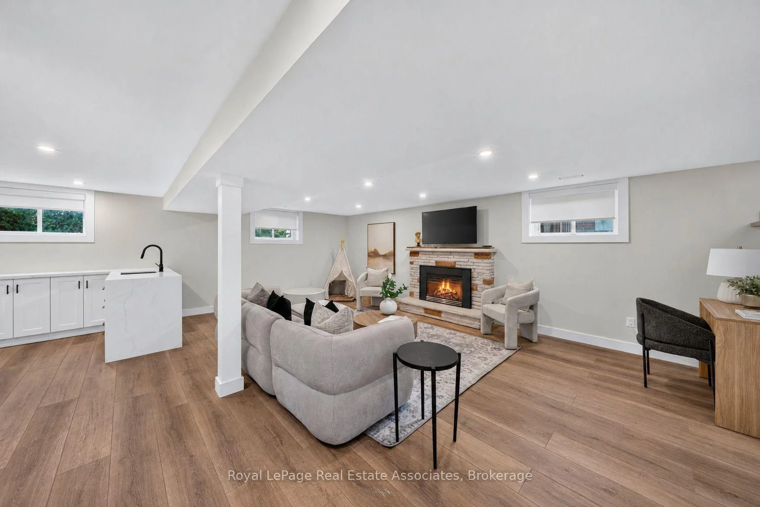 Photo 28 of 2141 Herridge Drive, Mississauga, Sheridan — HOMEH