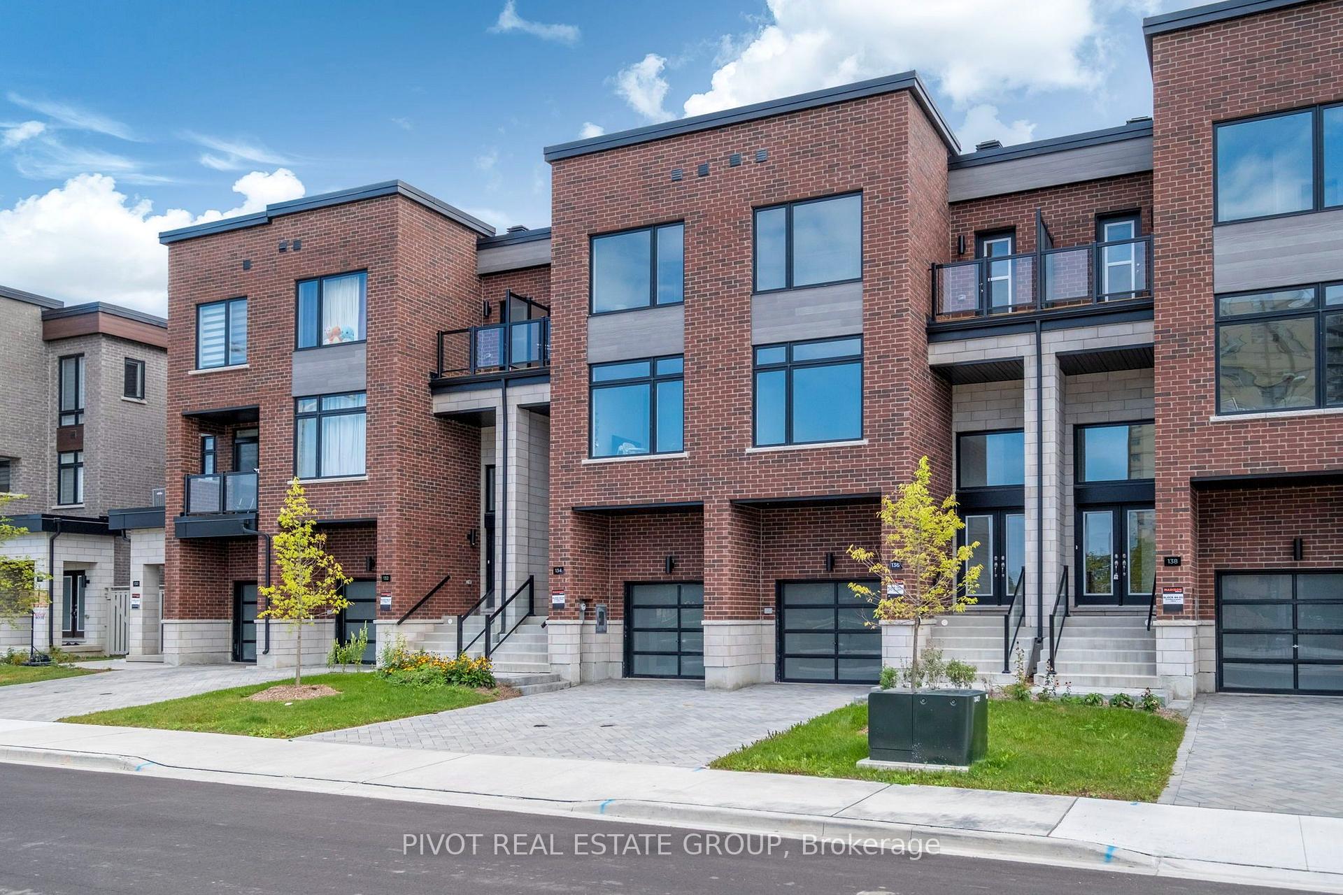 Photo 1 of 136 Danielle Moore Circle, Scarborough, Bendale — HOMEH