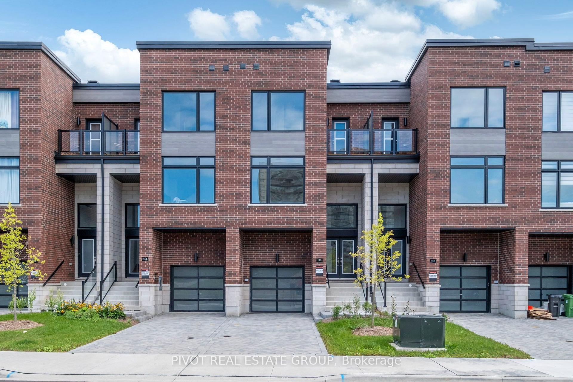 Photo 2 of 136 Danielle Moore Circle, Scarborough, Bendale — HOMEH