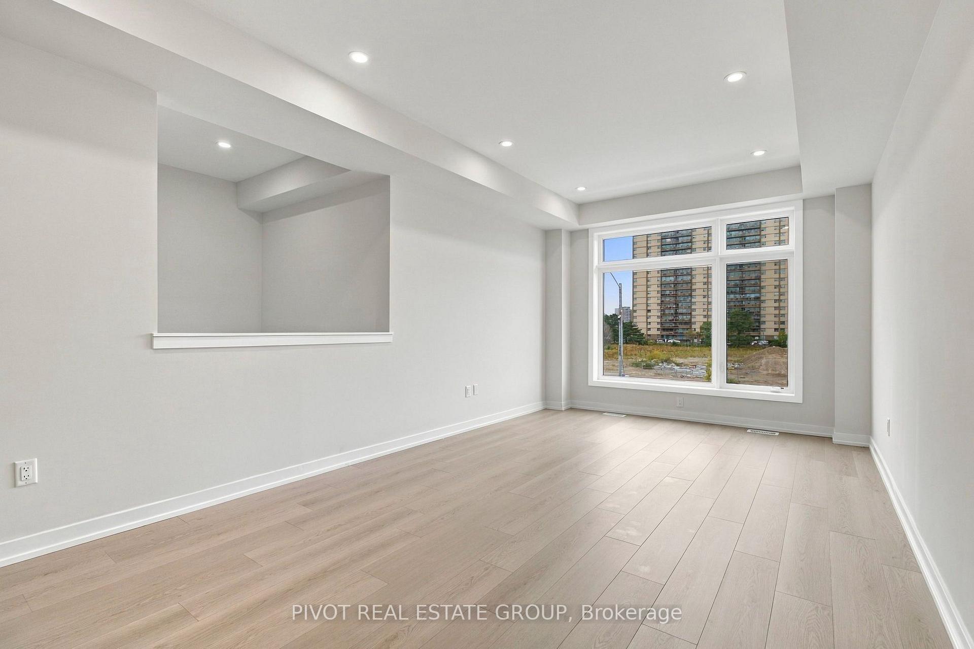 Photo 8 of 136 Danielle Moore Circle, Scarborough, Bendale — HOMEH