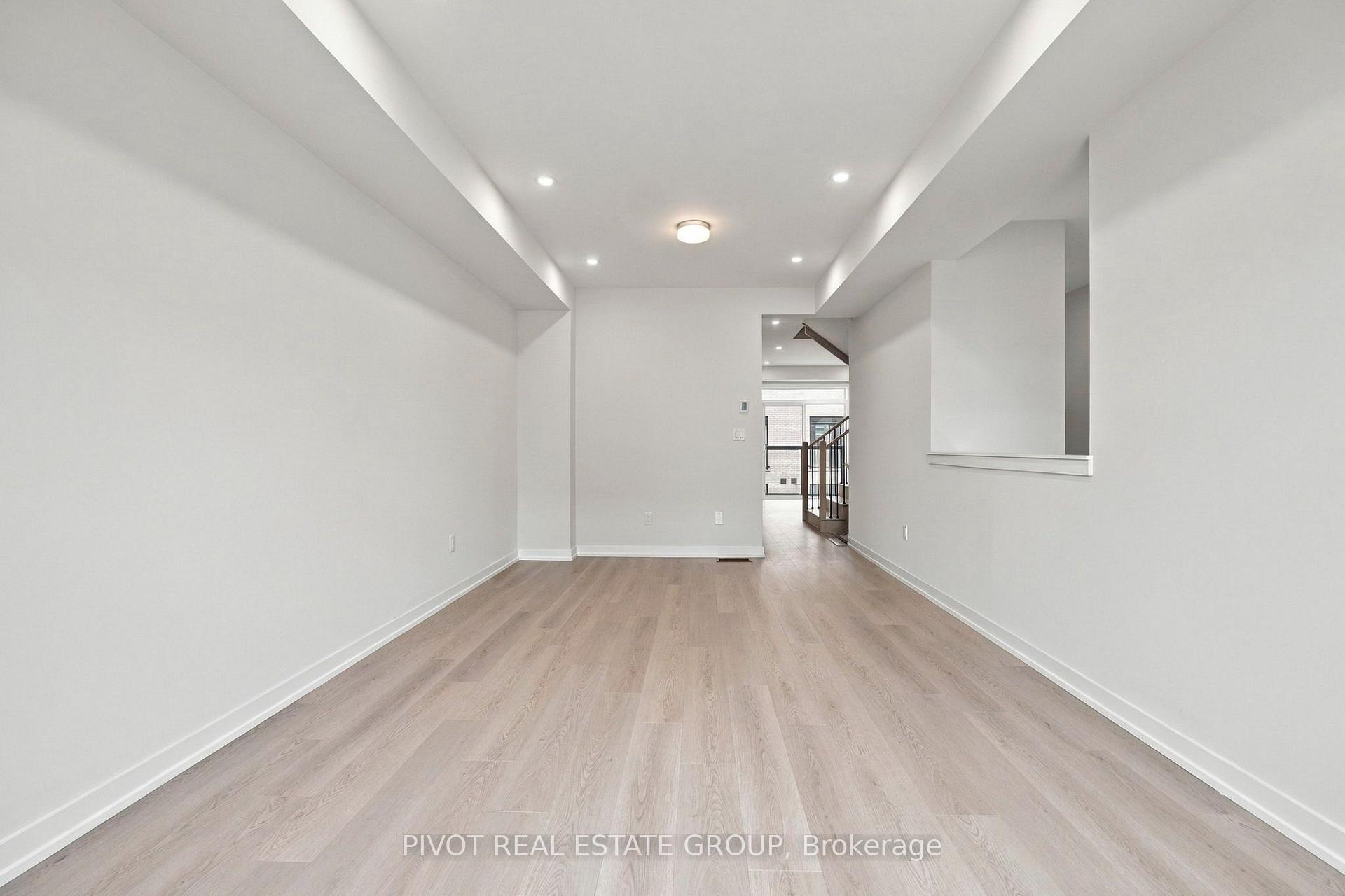 Photo 9 of 136 Danielle Moore Circle, Scarborough, Bendale — HOMEH