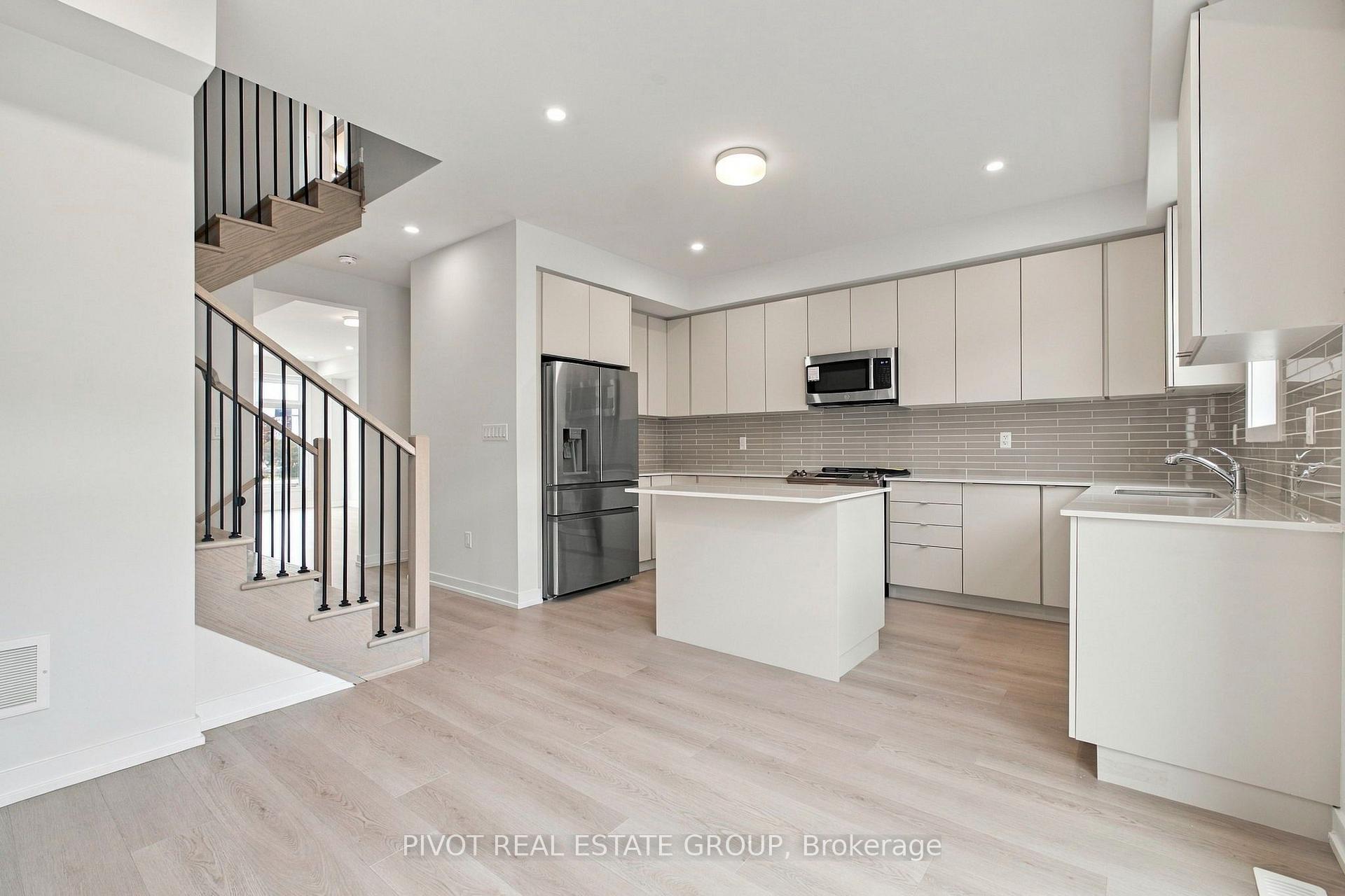 Photo 13 of 136 Danielle Moore Circle, Scarborough, Bendale — HOMEH