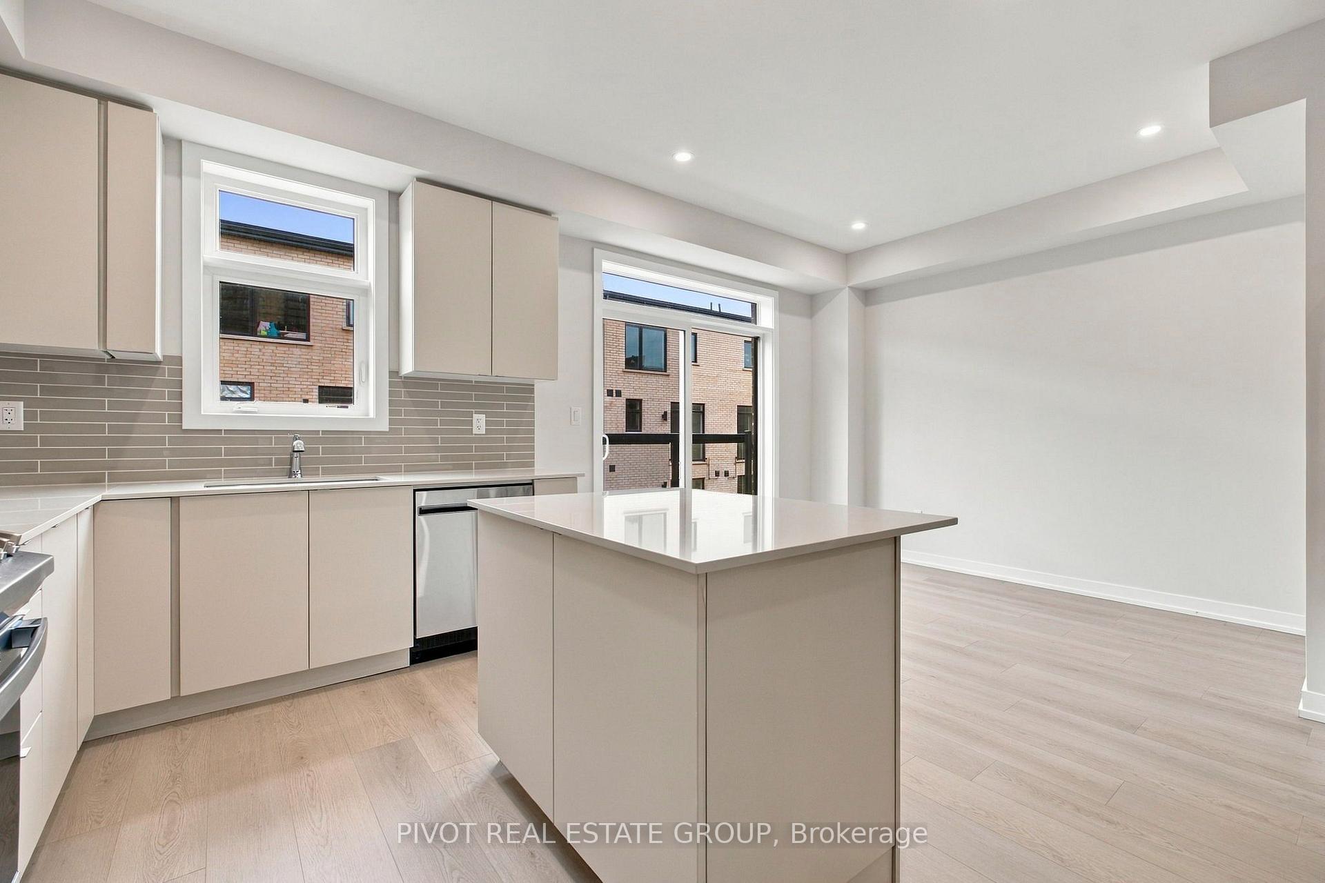 Photo 17 of 136 Danielle Moore Circle, Scarborough, Bendale — HOMEH