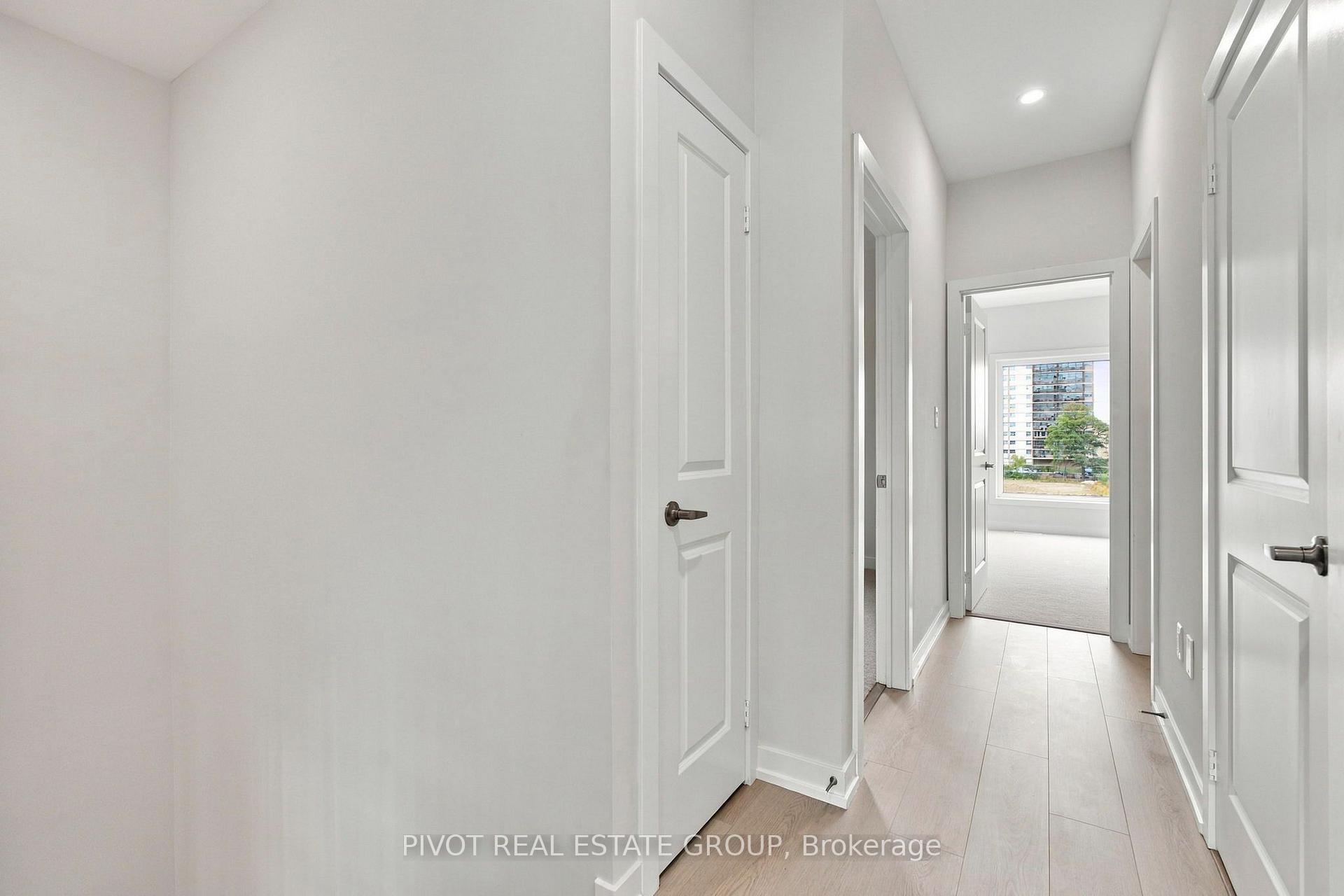 Photo 20 of 136 Danielle Moore Circle, Scarborough, Bendale — HOMEH