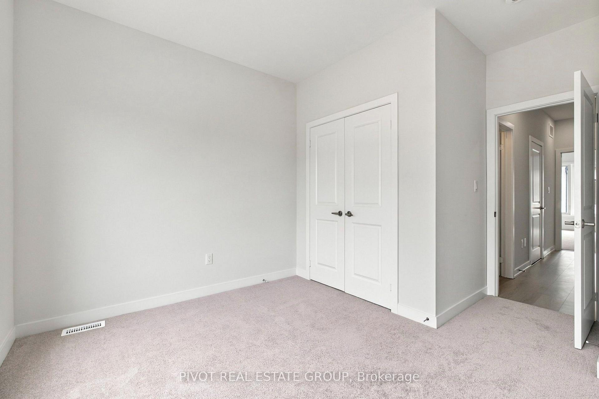 Photo 29 of 136 Danielle Moore Circle, Scarborough, Bendale — HOMEH