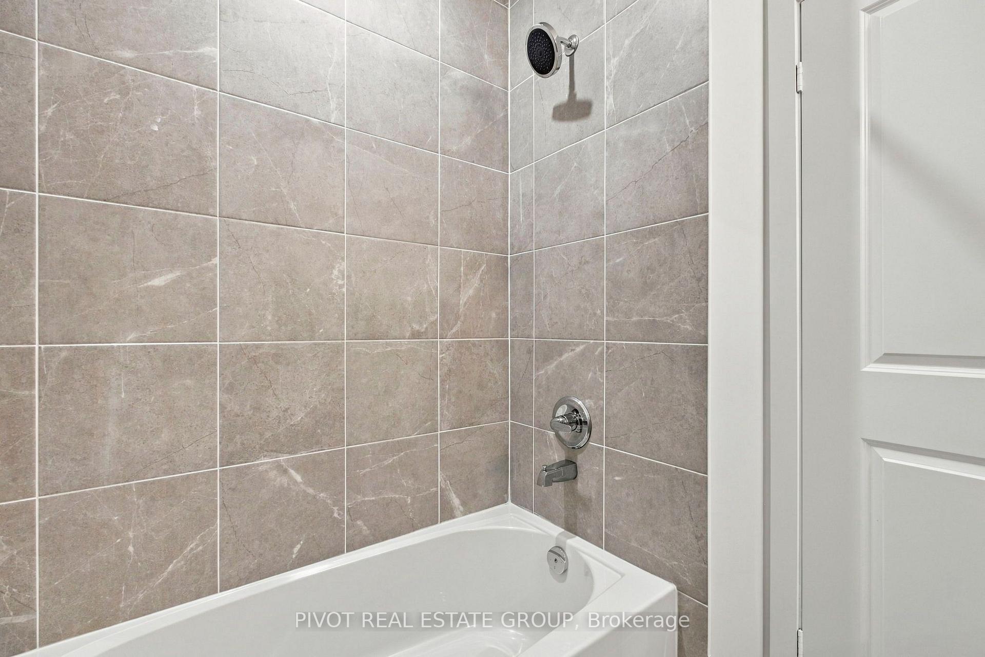 Photo 31 of 136 Danielle Moore Circle, Scarborough, Bendale — HOMEH