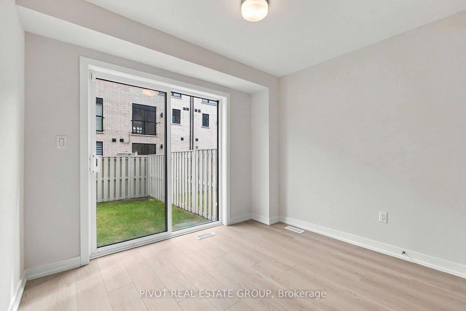 Photo 34 of 136 Danielle Moore Circle, Scarborough, Bendale — HOMEH