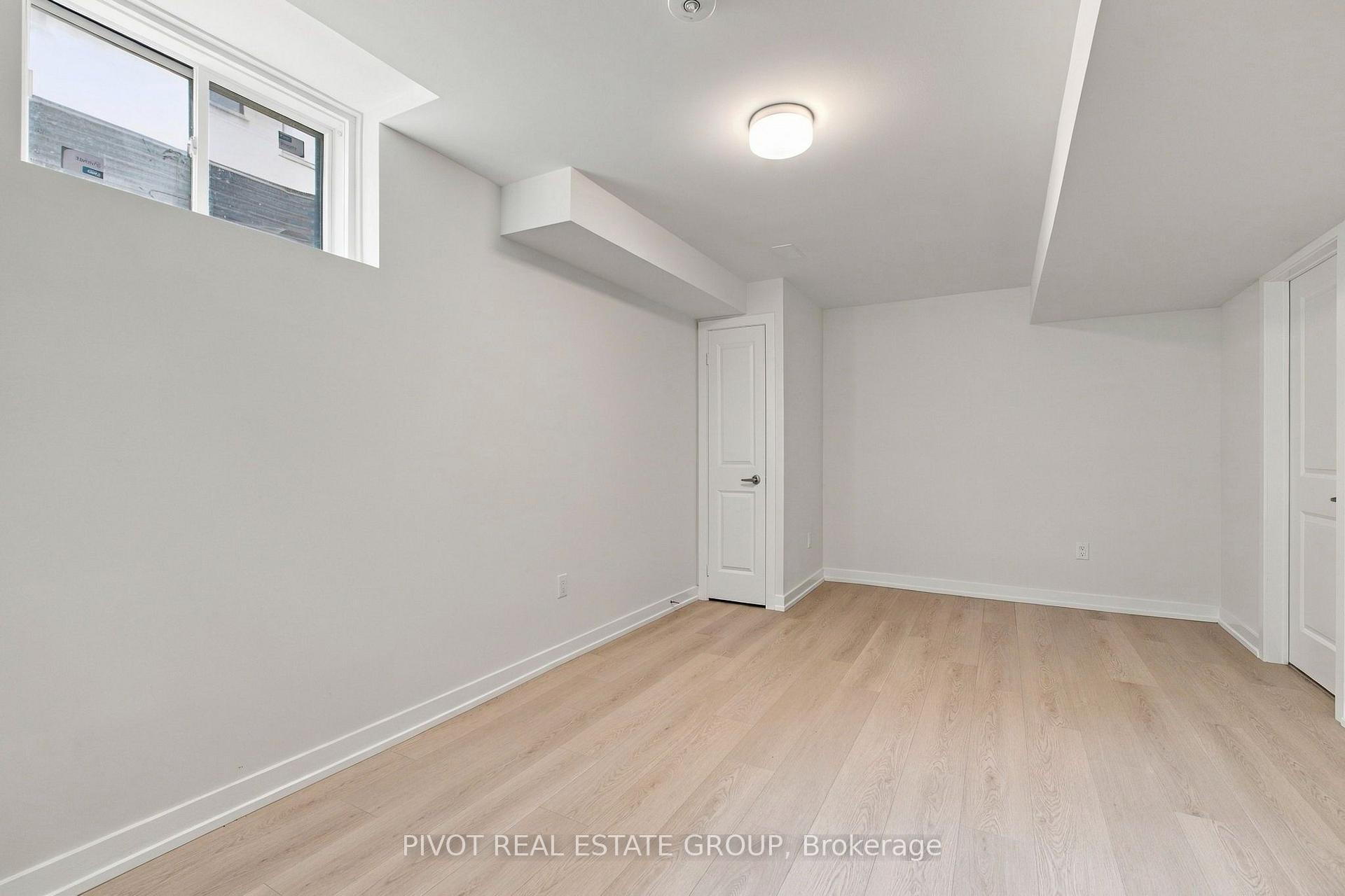 Photo 37 of 136 Danielle Moore Circle, Scarborough, Bendale — HOMEH