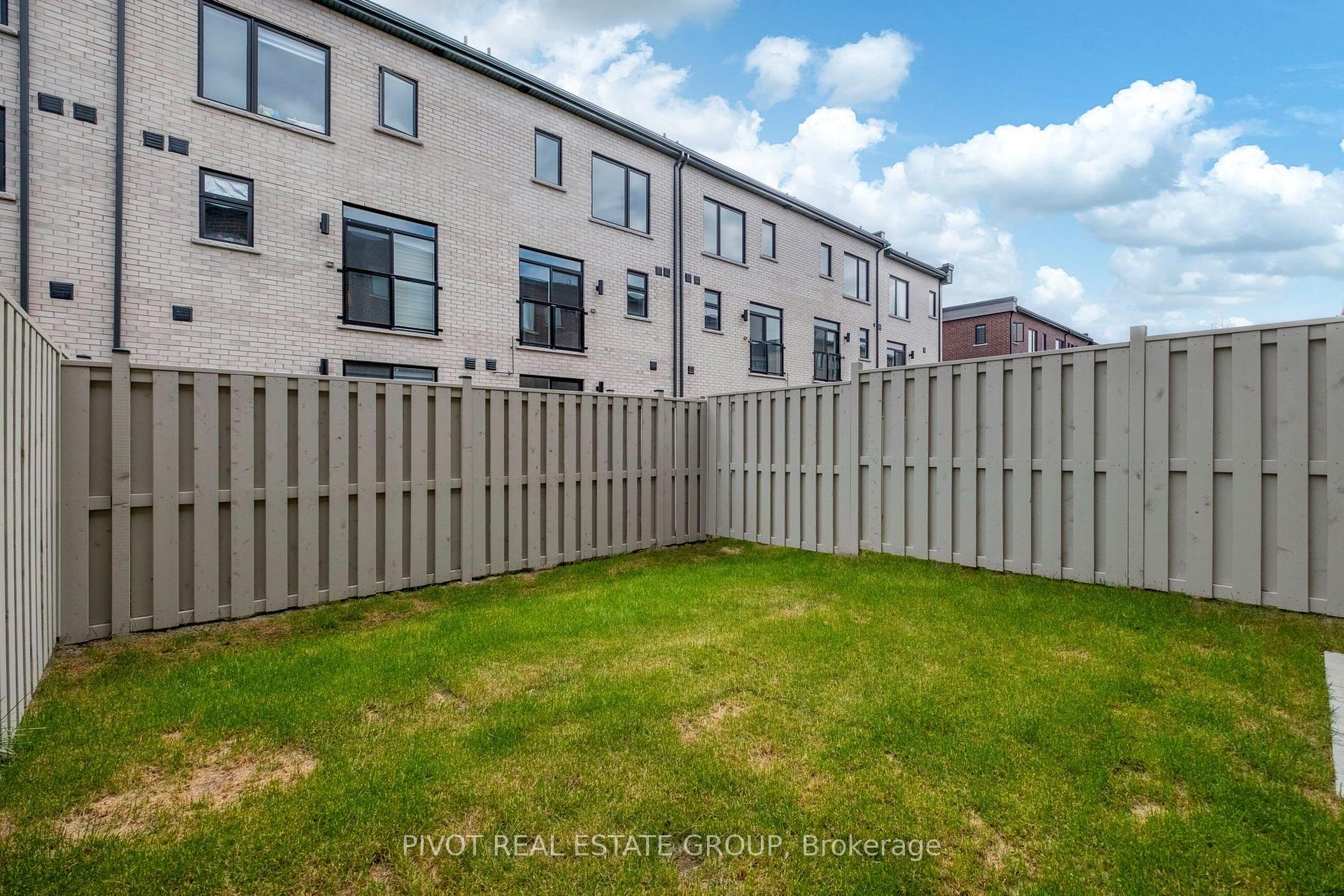 Photo 45 of 136 Danielle Moore Circle, Scarborough, Bendale — HOMEH