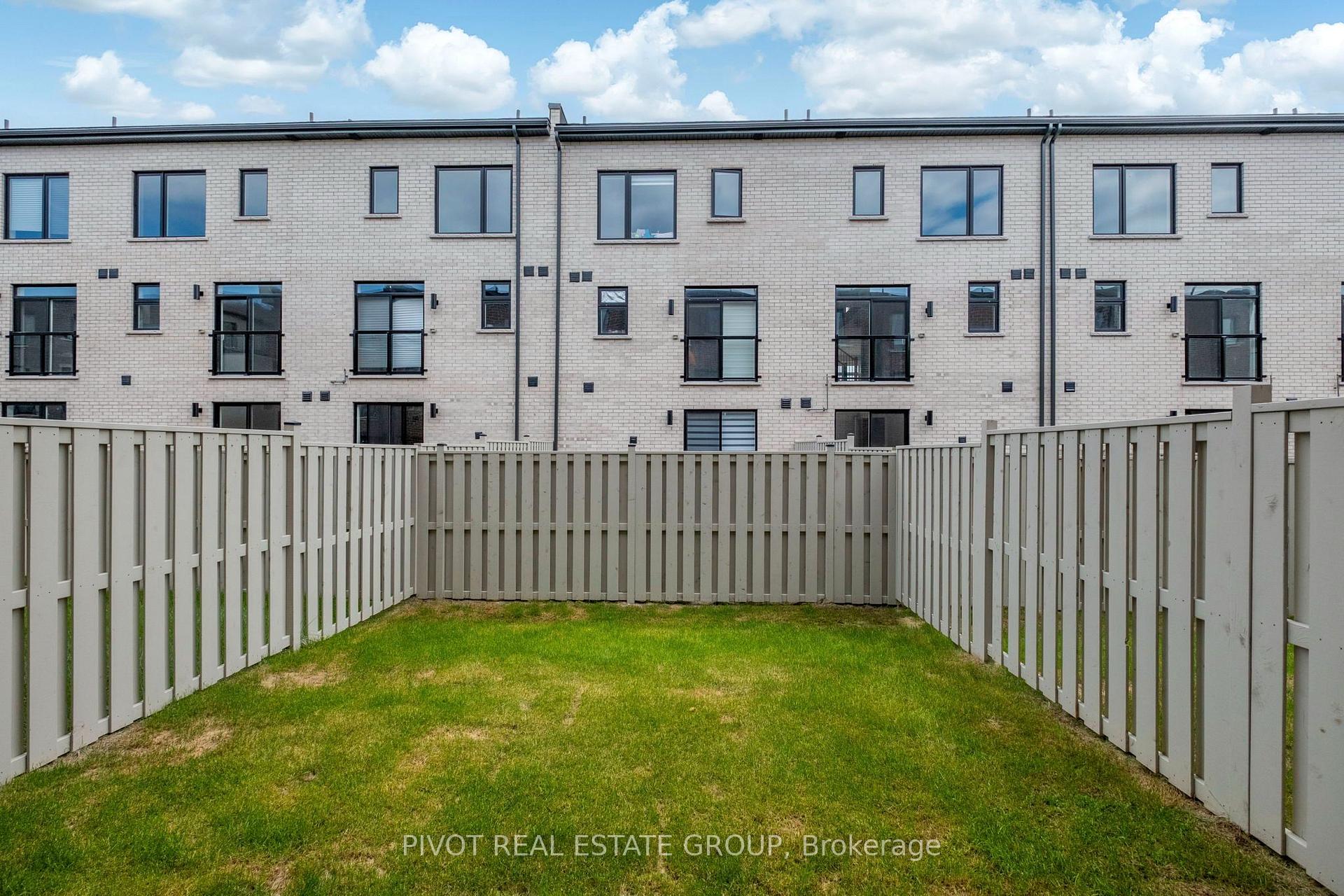 Photo 46 of 136 Danielle Moore Circle, Scarborough, Bendale — HOMEH