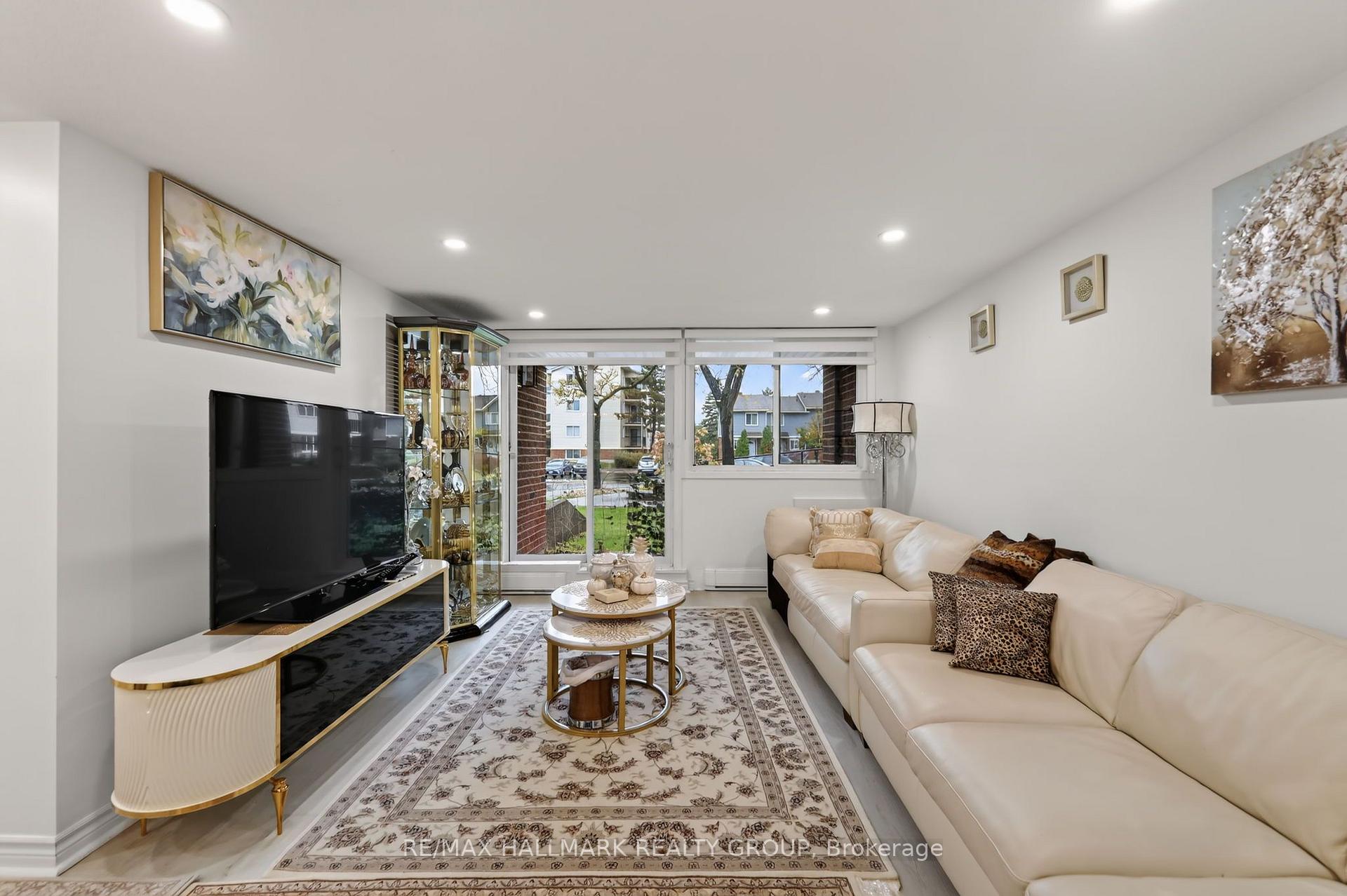 Photo 2 of Unit 102, 6532 Bilberry Drive, Ottawa, Orleans Wood — HOMEH