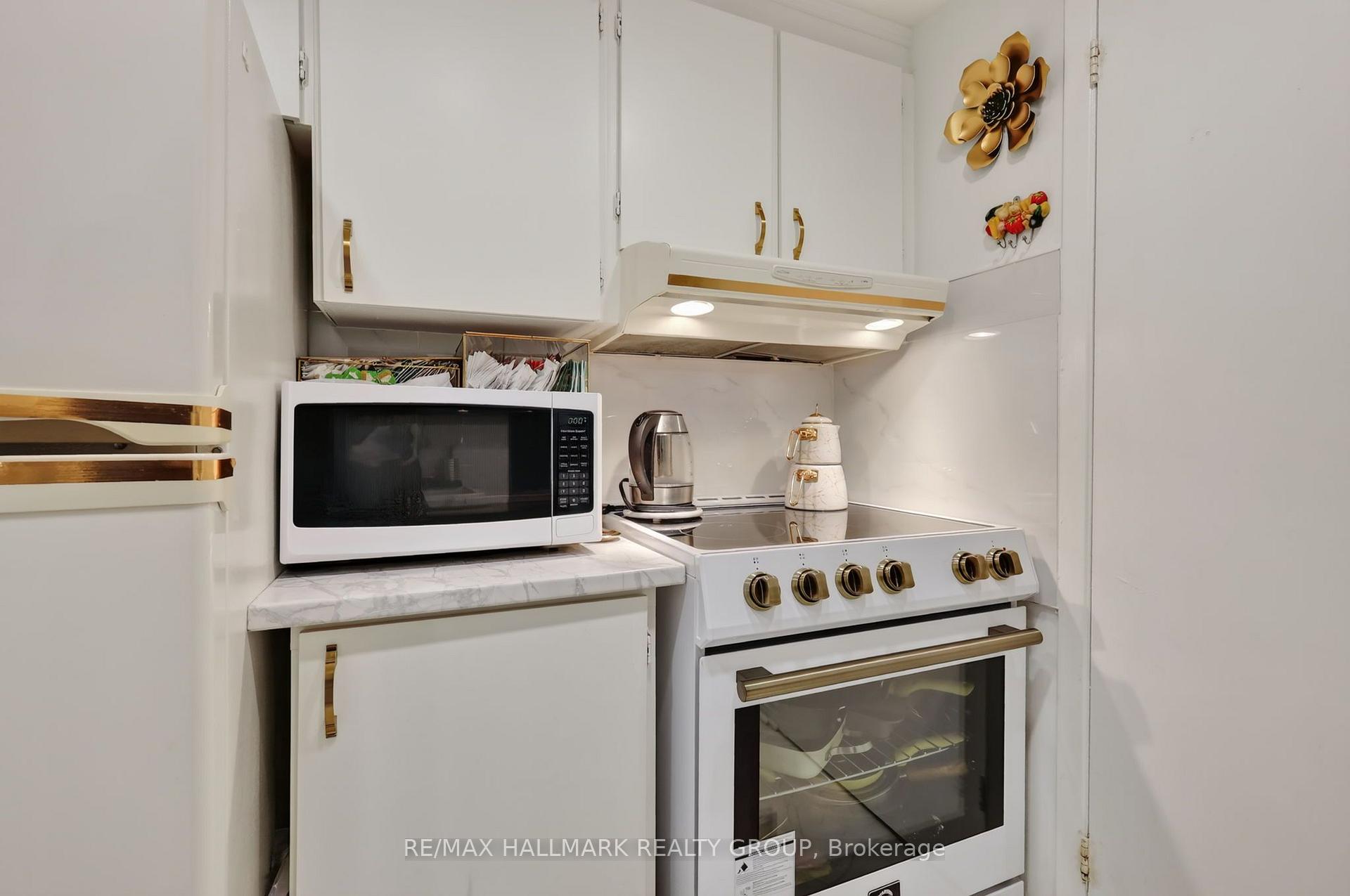 Photo 8 of Unit 102, 6532 Bilberry Drive, Ottawa, Orleans Wood — HOMEH