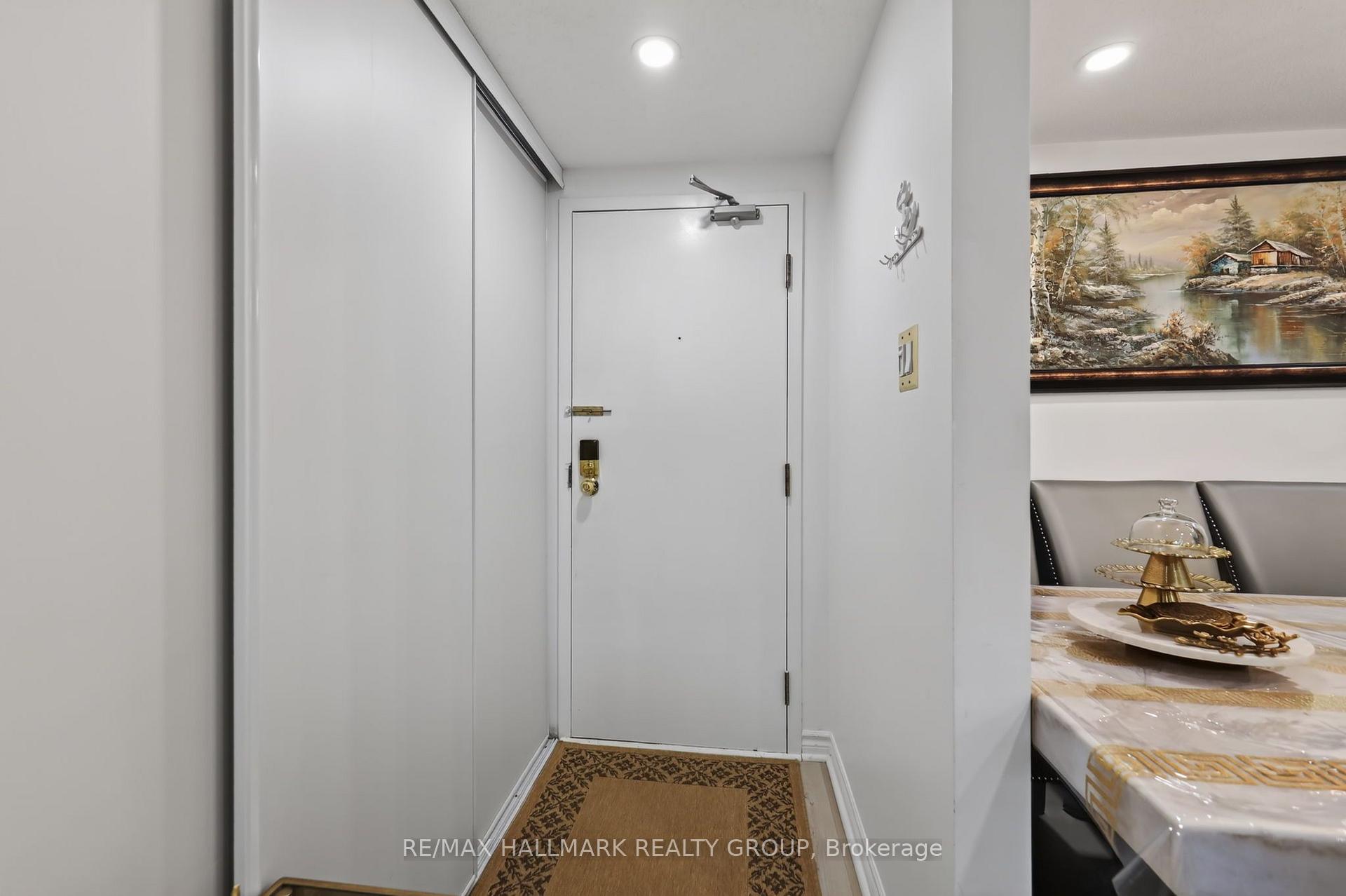 Photo 11 of Unit 102, 6532 Bilberry Drive, Ottawa, Orleans Wood — HOMEH