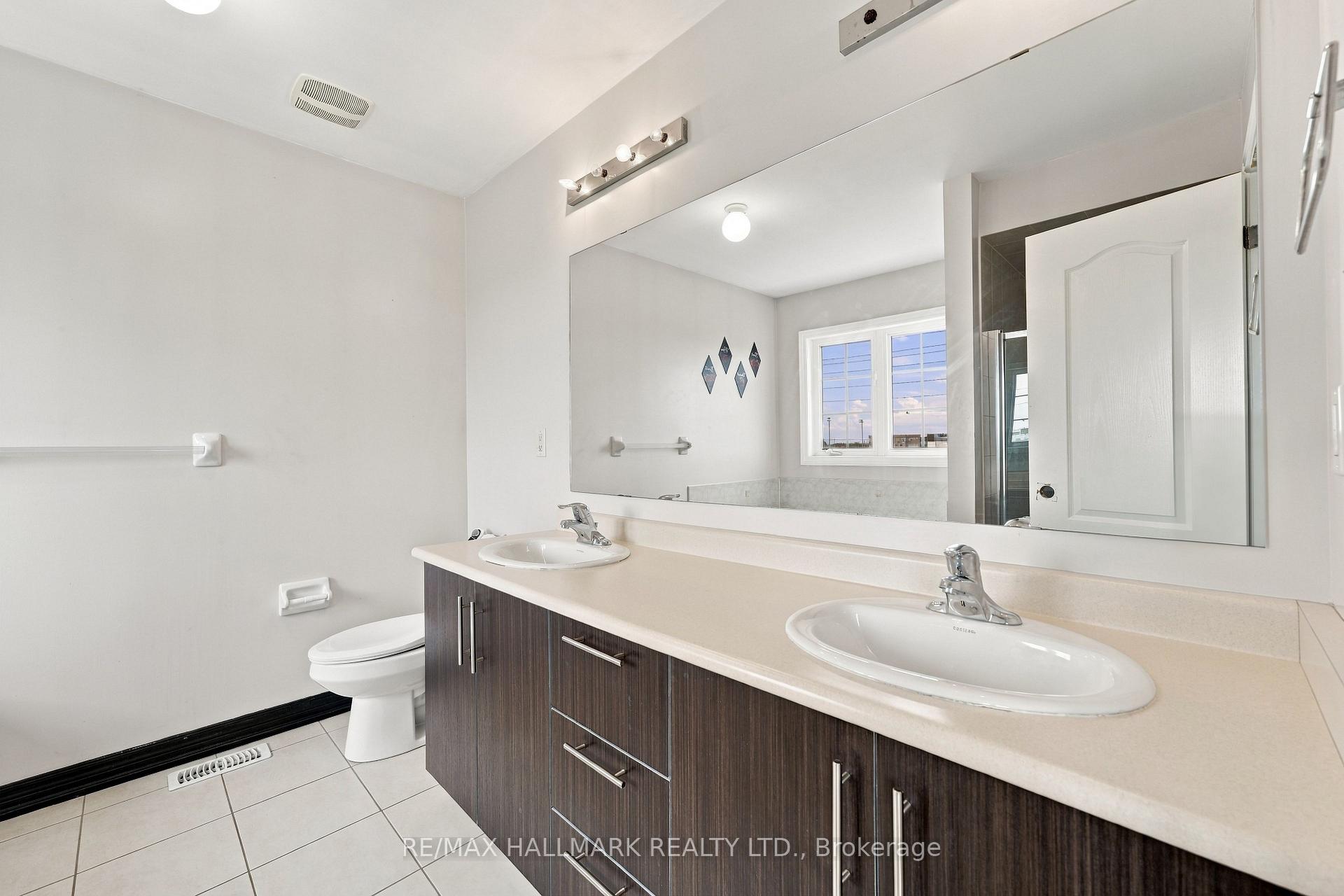 Photo 31 of 19 Durango Drive, Brampton, Credit Valley — HOMEH
