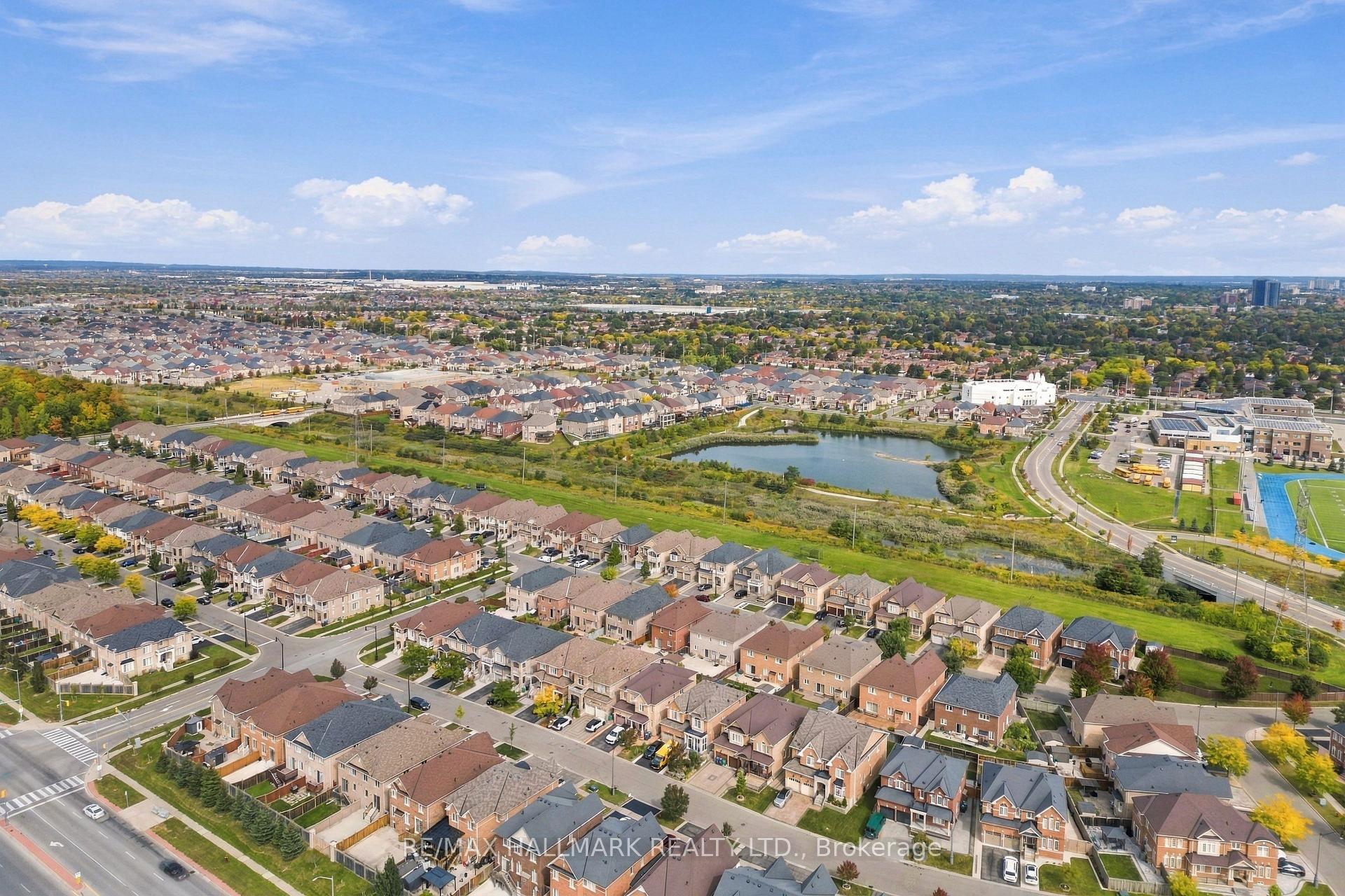 Photo 50 of 19 Durango Drive, Brampton, Credit Valley — HOMEH