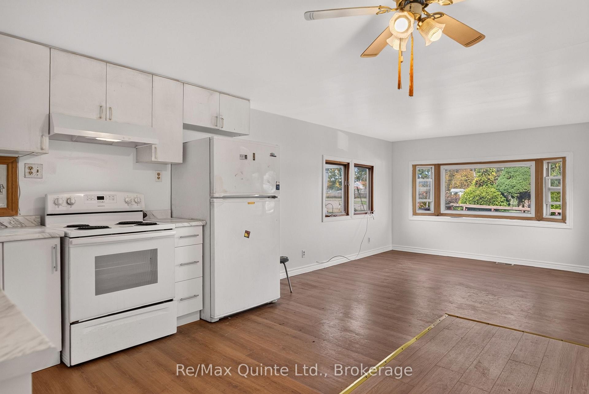 Photo 10 of #9-63 Whites Road, Quinte West, Sidney Ward — HOMEH