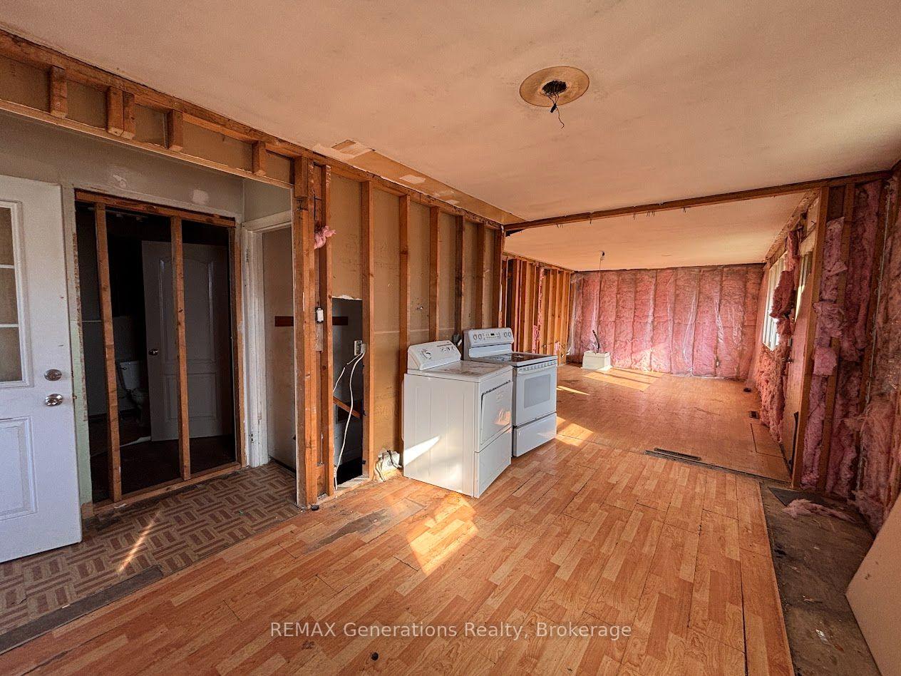 Photo 3 of 10 Adjala Avenue, Manitouwadge, TB-73 — HOMEH