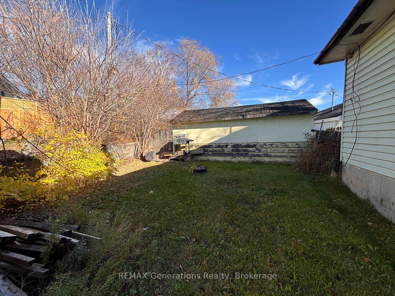 Photo 25 of 10 Adjala Avenue, Manitouwadge, TB-73 — HOMEH
